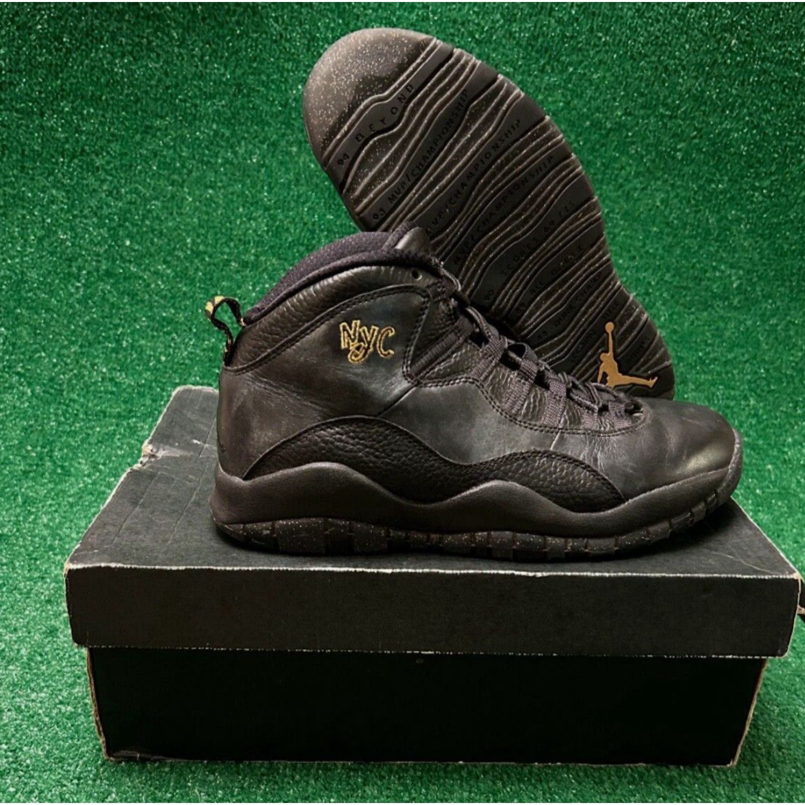 Jordan Brand Jordan 10 Retro New York City NYC 2016 Mens Sz 8 Black Metallic Gold 310805-012 Size ONE SIZE - 2 Thumbnail