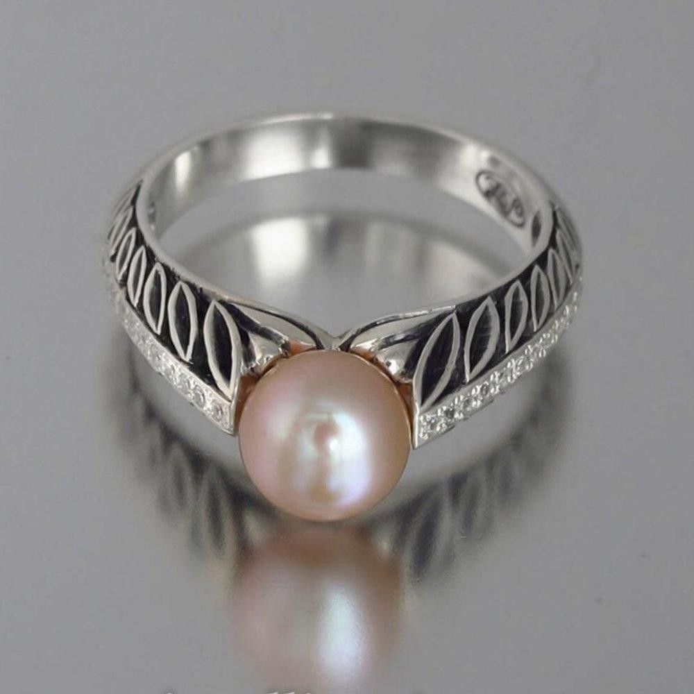 Designer Vintage Pink Freshwater Pearl Antique Silver Ring - Size 7 Size ONE SIZE - 1 Thumbnail