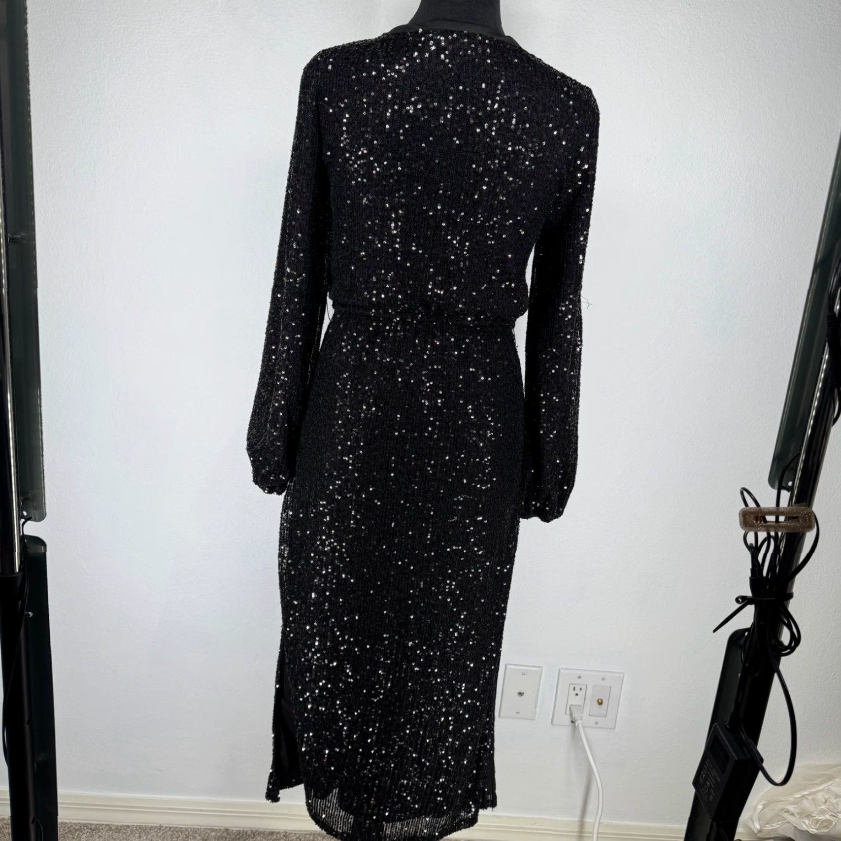 Betsey Johnson Black Sequin V Neck Long Sleeve Midi Dress Small