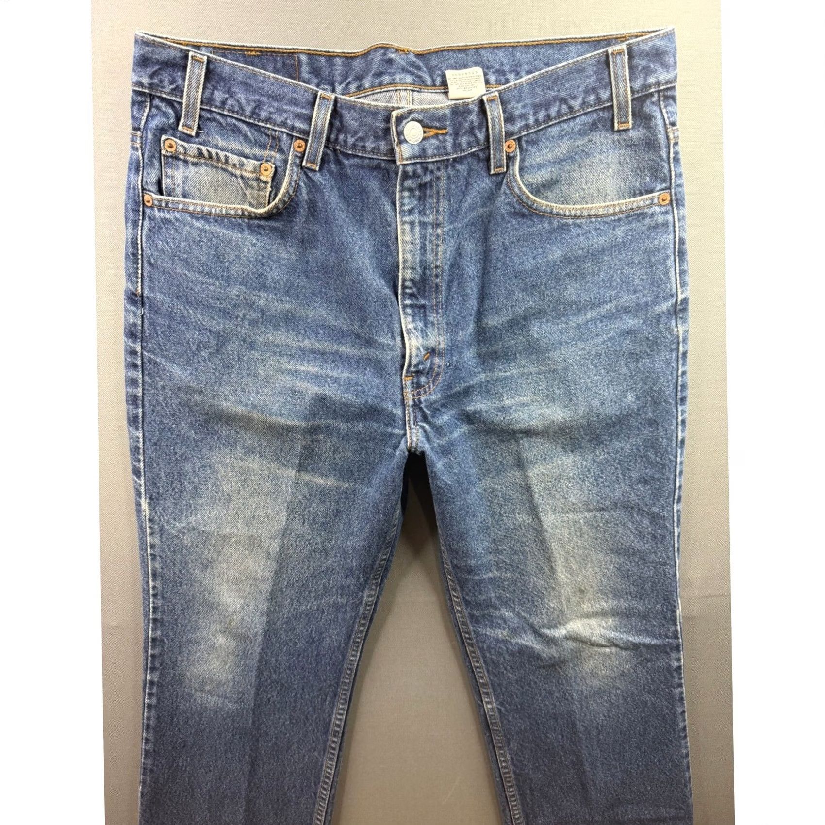 Levi's VINTAGE Levi'S Jeans Mens 35 Blue Bootcut Denim 34x30 Size US 35 - 7 Thumbnail