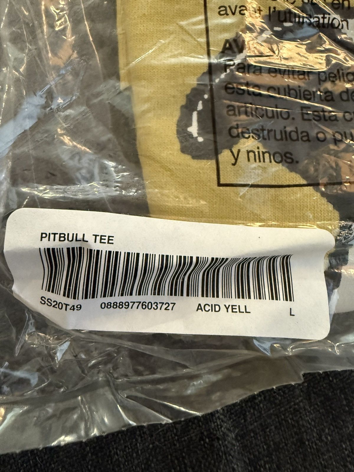Supreme Supreme Pitbull Tee Yellow Size US L / EU 52-54 / 3 - 3 Thumbnail