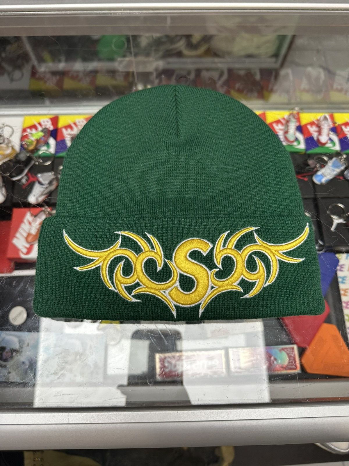 Supreme Supreme x Art Dealer Tag Beanie Green Olive | Grailed