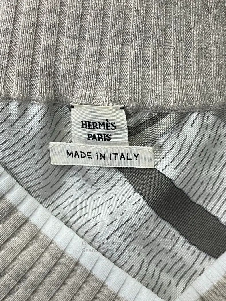 Hermes Hermes Silk Printed V-Neck Wool Knit Sweater with Patchwor Size XS / US 0-2 / IT 36-38 - 4 Thumbnail