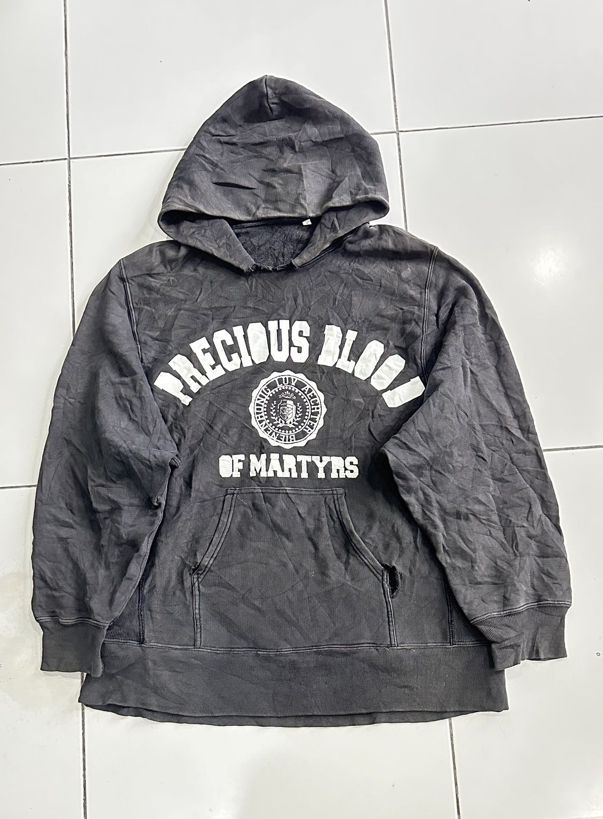 Other Precious blood of martyrs faded hoodie Size US L / EU 52-54 / 3 - 1 Thumbnail