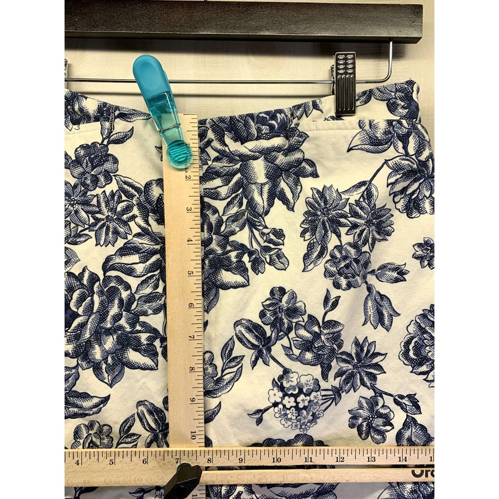 Talbots Talbots Pants Women’s 10 Ankle Floral Print Blue Cropped Vintage Heirloom Spring Summer Fall Straight Mens Size 32" / US 10 / IT 46 - 3 Thumbnail