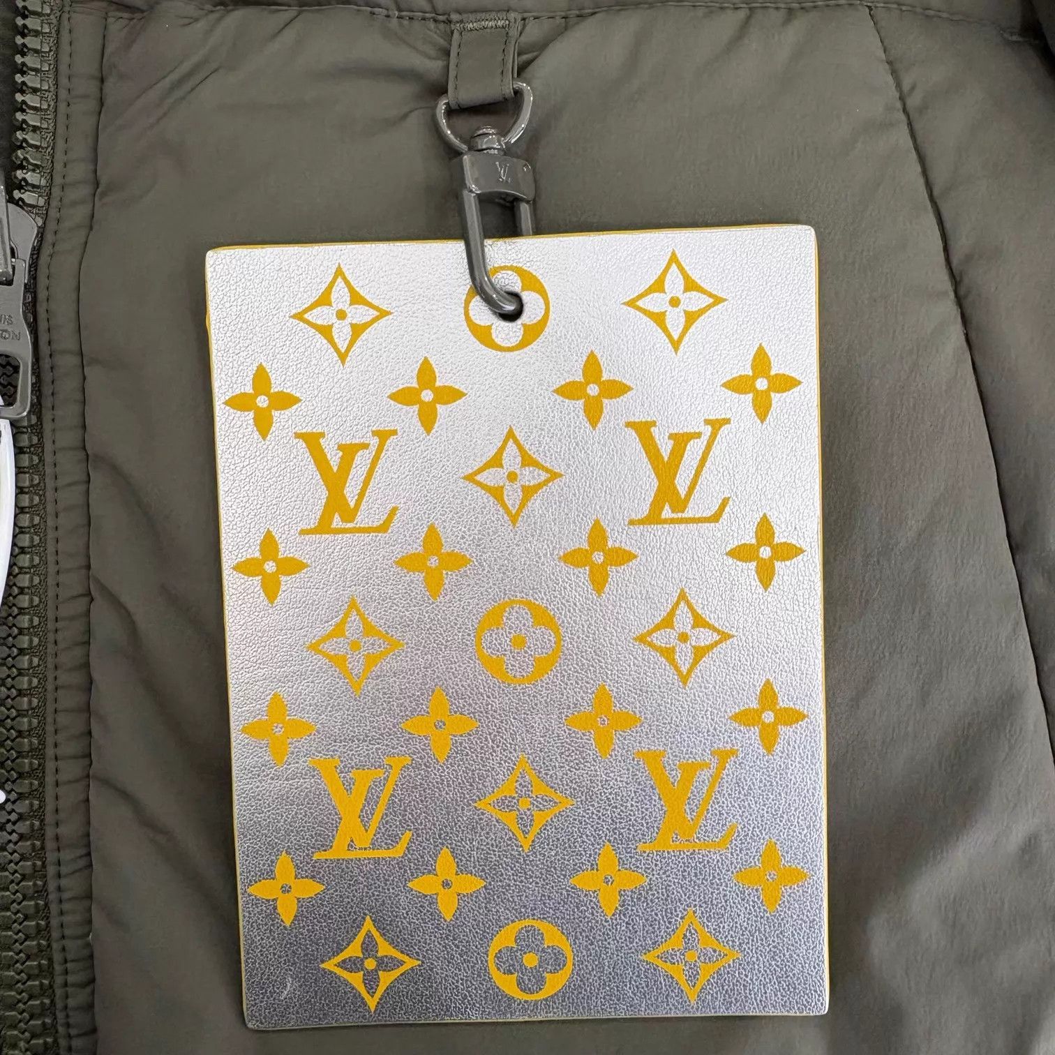 Louis Vuitton LV Green Monogram 2-sided down jacket 46 Size US S / EU 44-46 / 1 - 7 Thumbnail