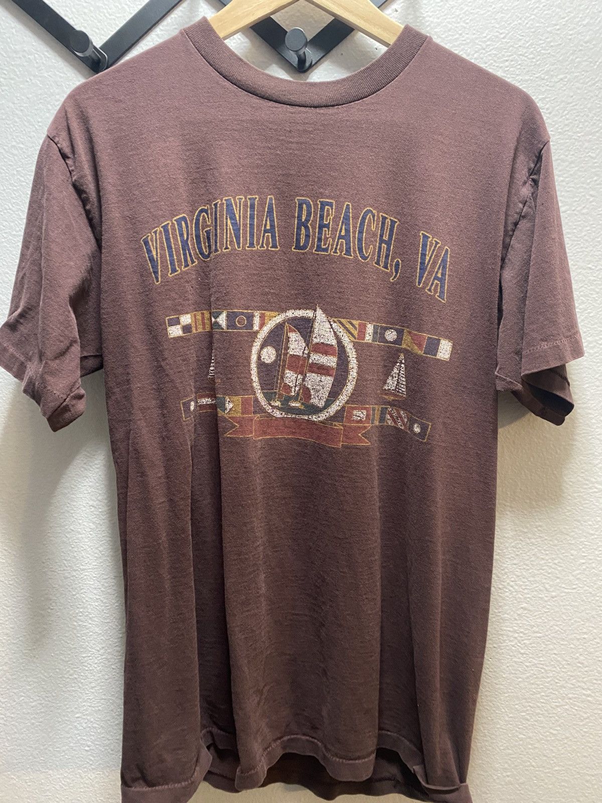 Vintage Vintage 1990s Virginia Beach tee Size US L / EU 52-54 / 3 - 1 Thumbnail