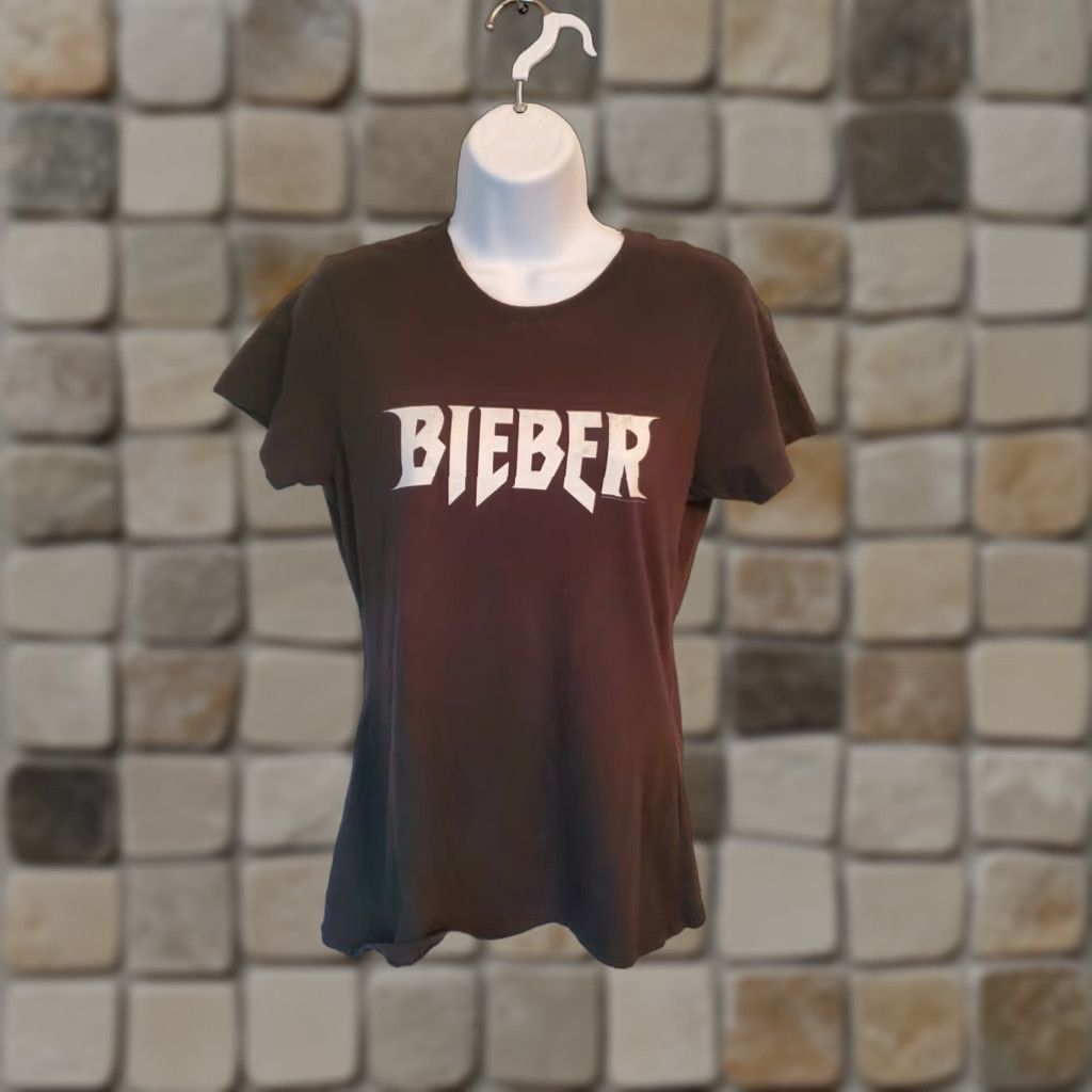 Port & Company Port & Company Justin Bieber Music Black Shirt Ladies Small Shirt Womens Short Sleeve Crew Neck Cotton 100% Music Theme V-neck? Size S / US 4 / IT 40 - 1 Preview