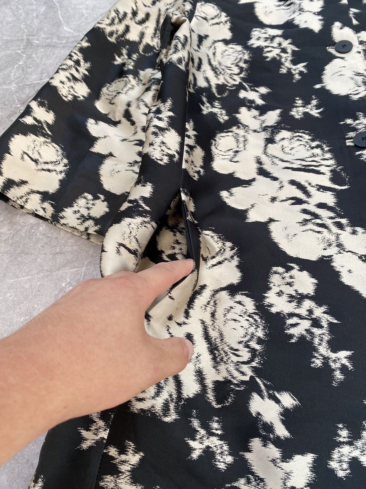 Gerard Darel Gerard Darel Paris Blend Silk Long Coat Floral Print Style Size M / US 6-8 / IT 42-44 - 5 Thumbnail