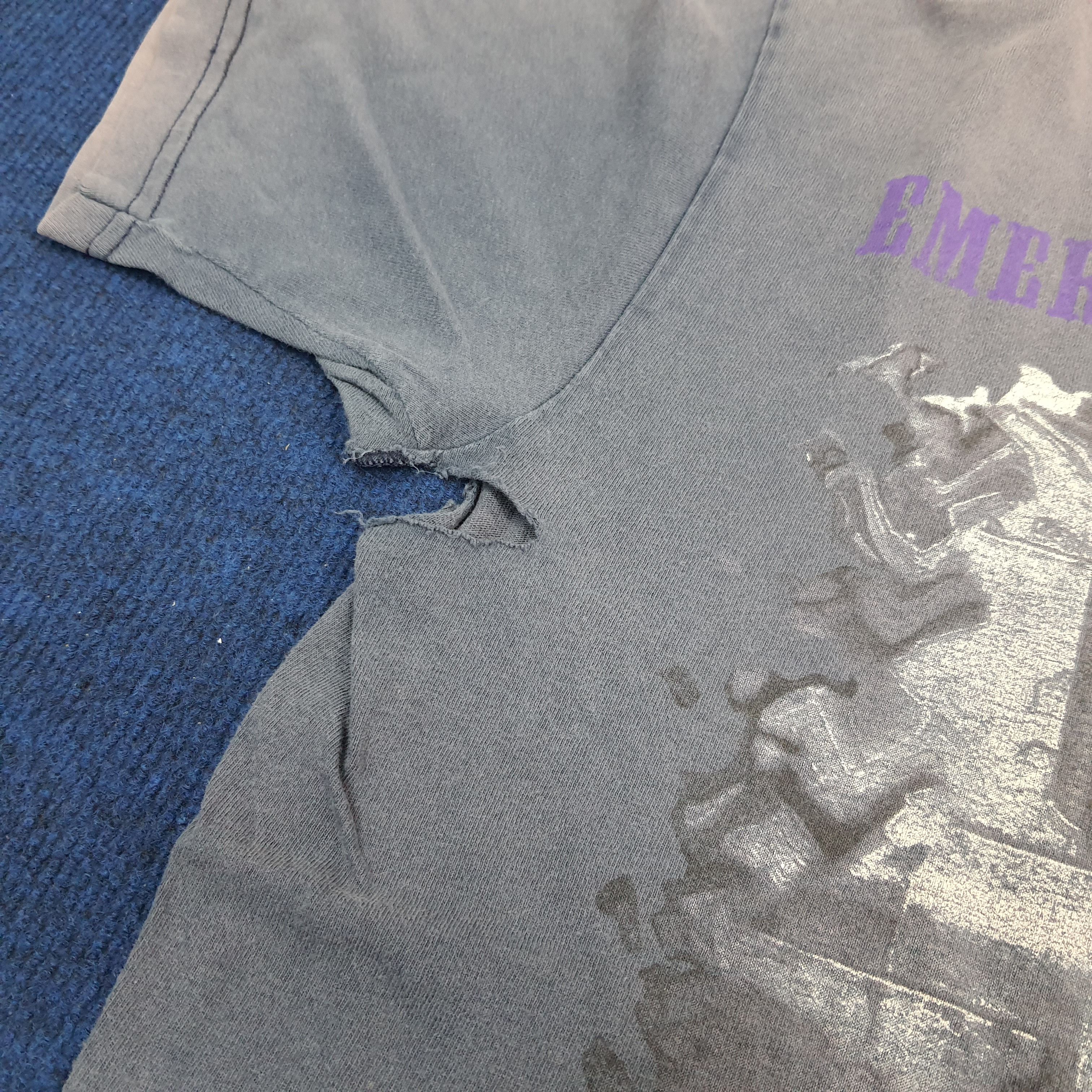 Band Tees × Vintage Vintage ELP Emerson, Lake & Palmer Rock Supergroup Tshirt Size US L / EU 52-54 / 3 - 9 Thumbnail