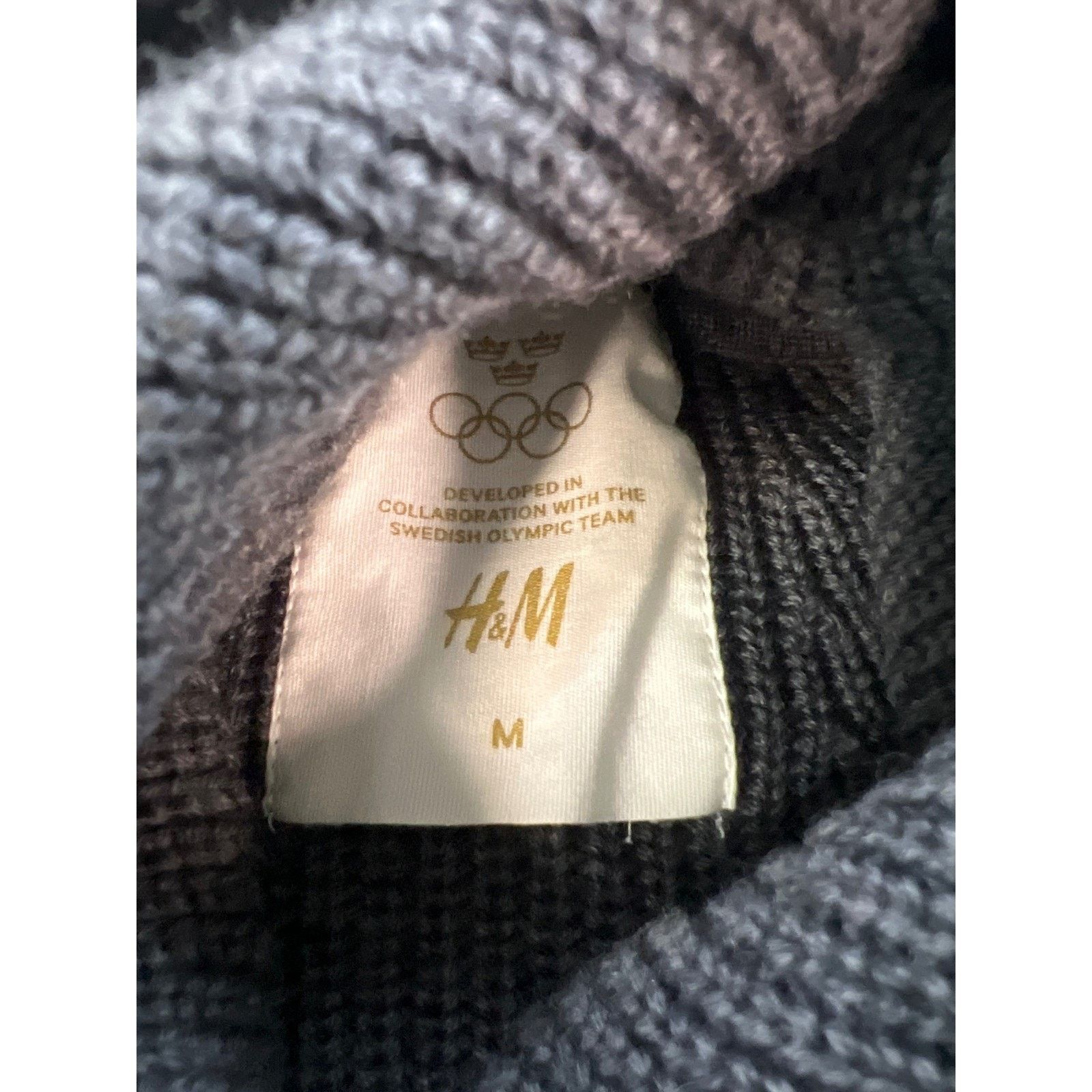 H&M H&M Team Sweden Turtleneck Hooded Knit Sweater MD Size US M / EU 48-50 / 2 - 4 Thumbnail