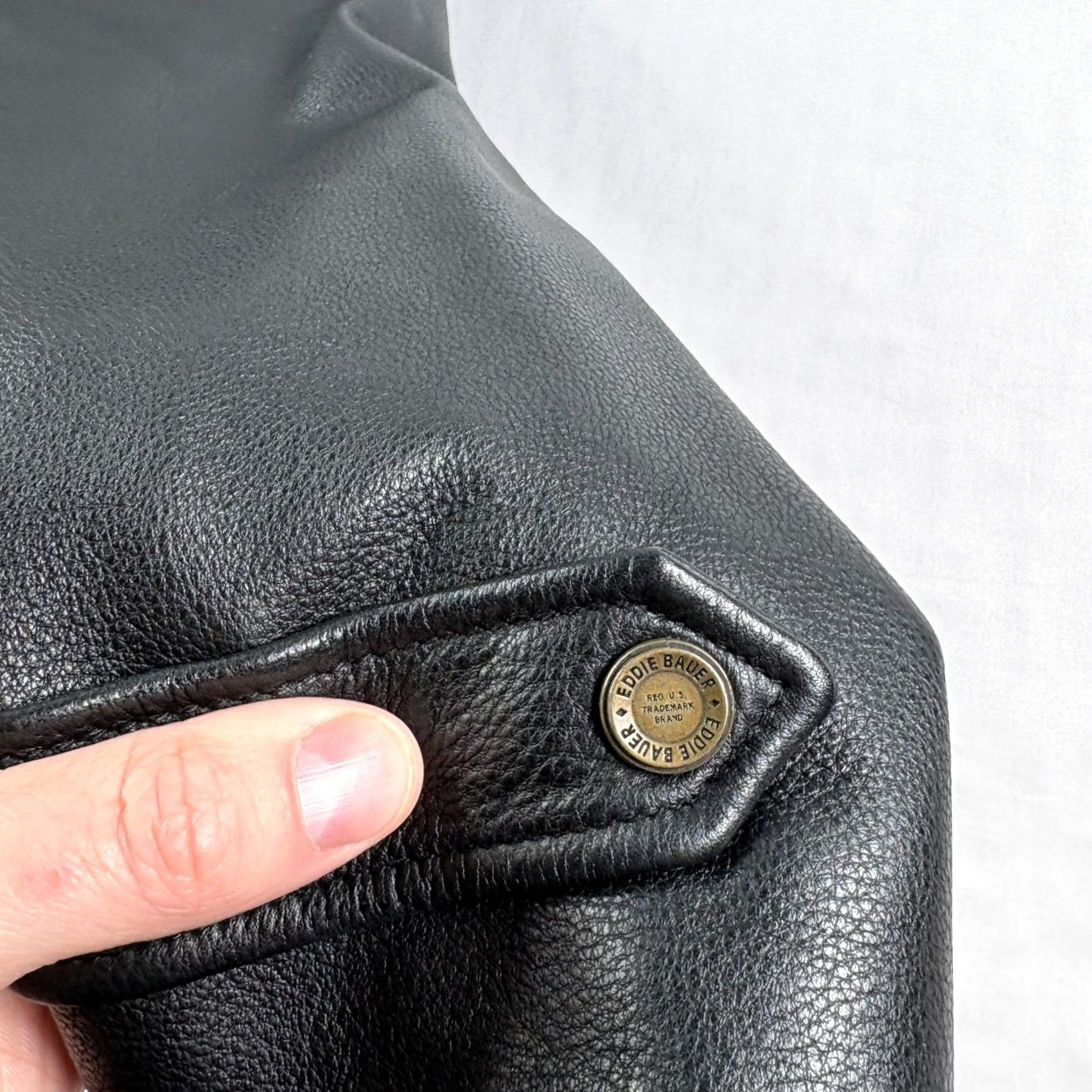 Eddie Bauer VINTAGE Eddie Bauer Leather Coat Womens Black Medium Petite Full Zip Trench Jacket Size M / US 6-8 / IT 42-44 - 7 Thumbnail