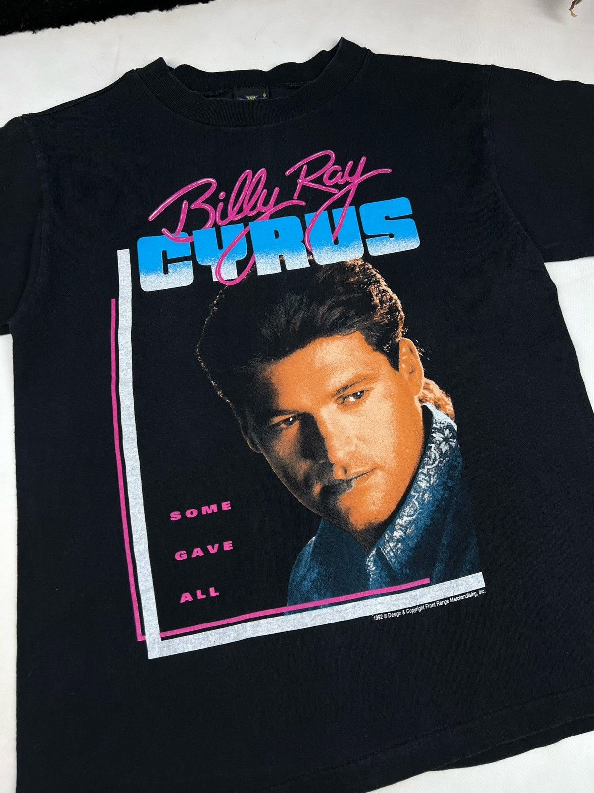 Band Tees × Vintage Vintage billy ray cyrus achy breaks heart gta vice city tee Size US M / EU 48-50 / 2 - 3 Thumbnail