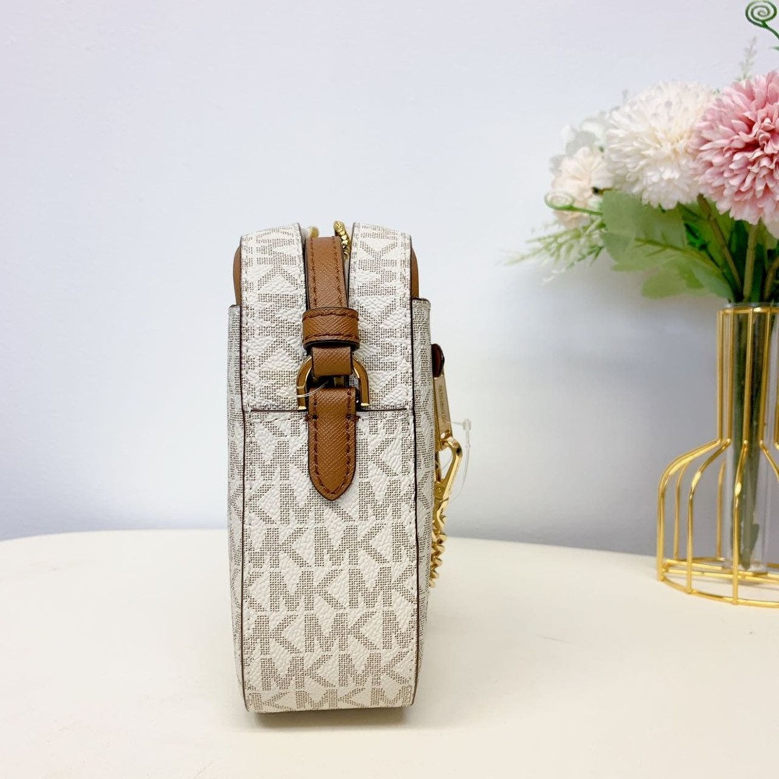 Michael Kors Michael Kors Jet Set Item 35S1GTTC9B Lg Chain xbody Vanilla Size ONE SIZE - 3 Thumbnail