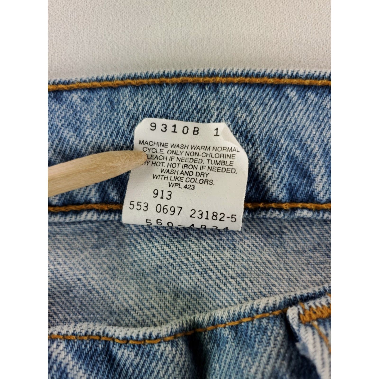 Levi's VINTAGE Levi's 560 Jeans Mens 38x30 Blue Loose Fit 90s Tapered Men Size US 38 / EU 54 - 2 Thumbnail