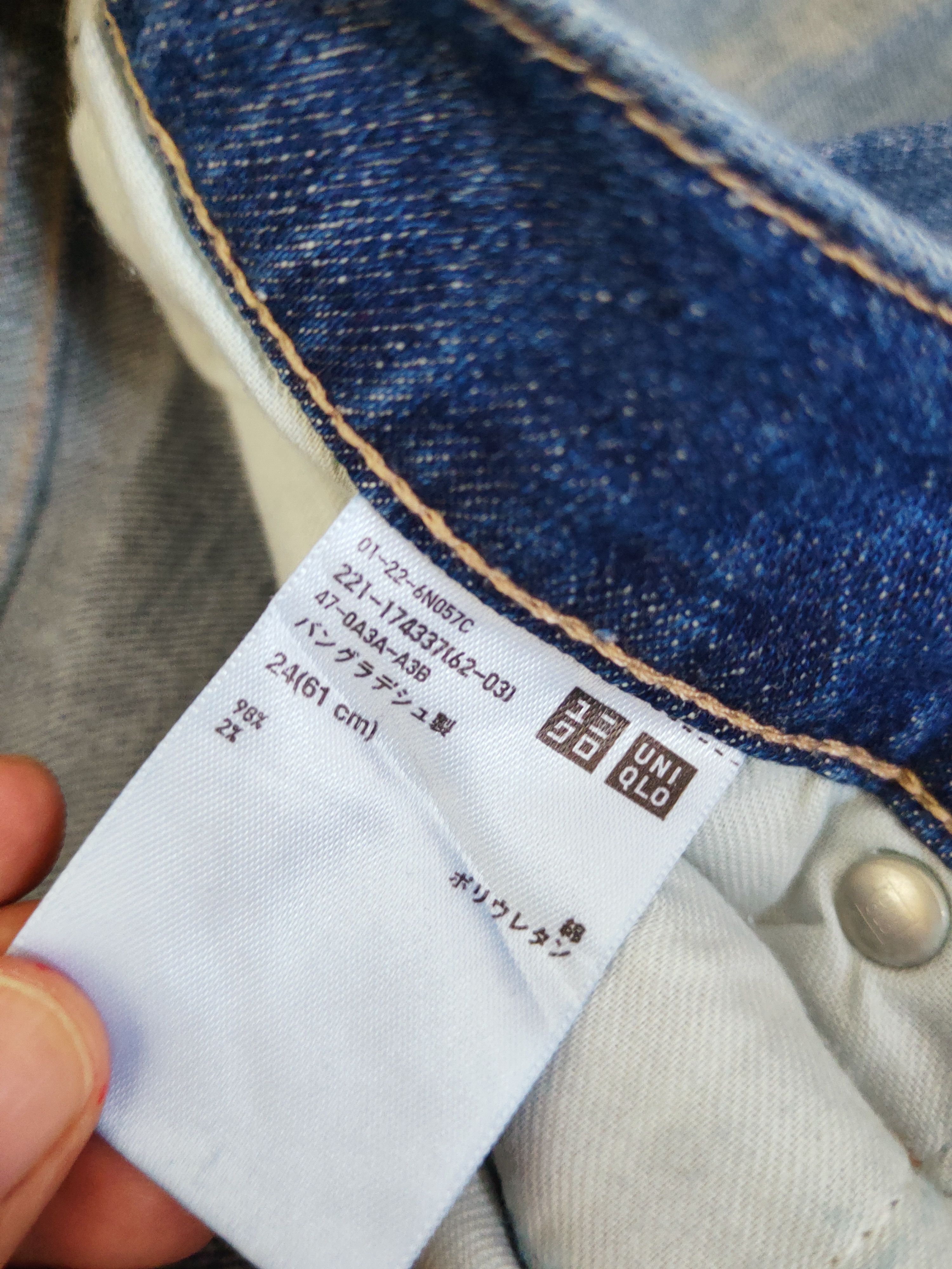Japanese Brand Uniqlo Blue Distressed Ripped Jeans #W606 Size US 26 / EU 42 - 12 Thumbnail