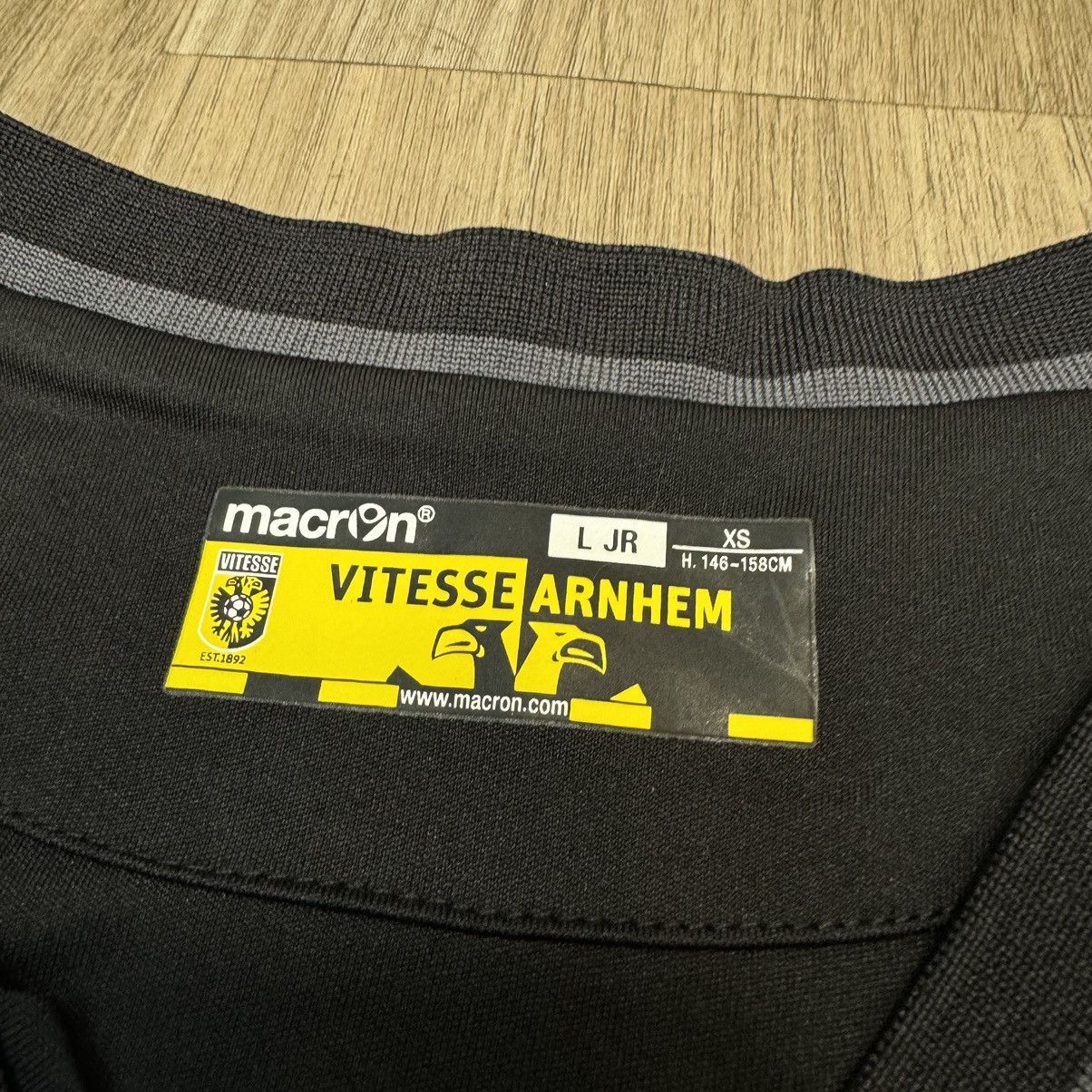 Macron Vitesse 15/16 goalkeeper gk shirt Size US XS / EU 42 / 0 - 6 Thumbnail