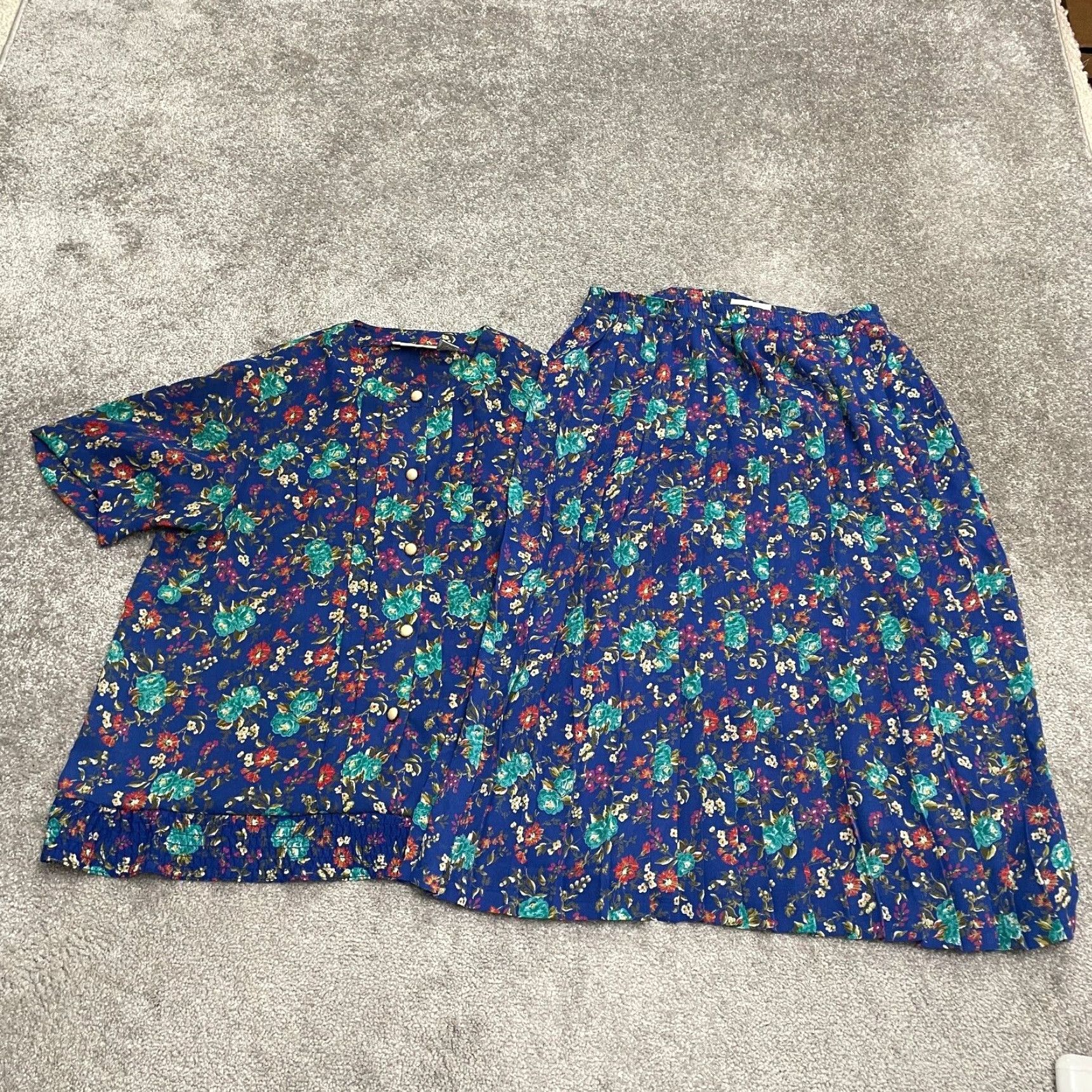 Vintage VINTAGE Alfred Dunner Set Of 2 Shirt Skirt Women 14 Blue Floral- Bohemian, Classic, Flower, Outdoor, Tropical Size XL / US 12-14 / IT 48-50 - 2 Thumbnail