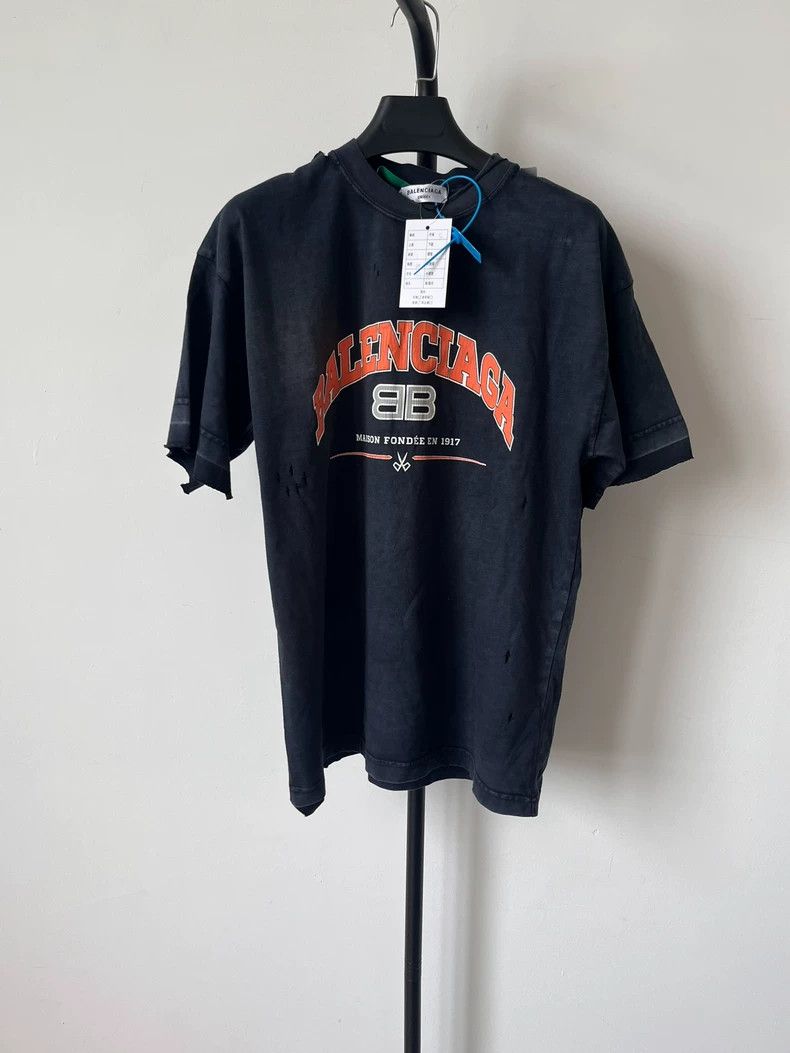 Balenciaga Balenciaga SS22 Maison BB Letter Logo Short Sleeve T-Shirt Size US S / EU 44-46 / 1 - 1 Thumbnail