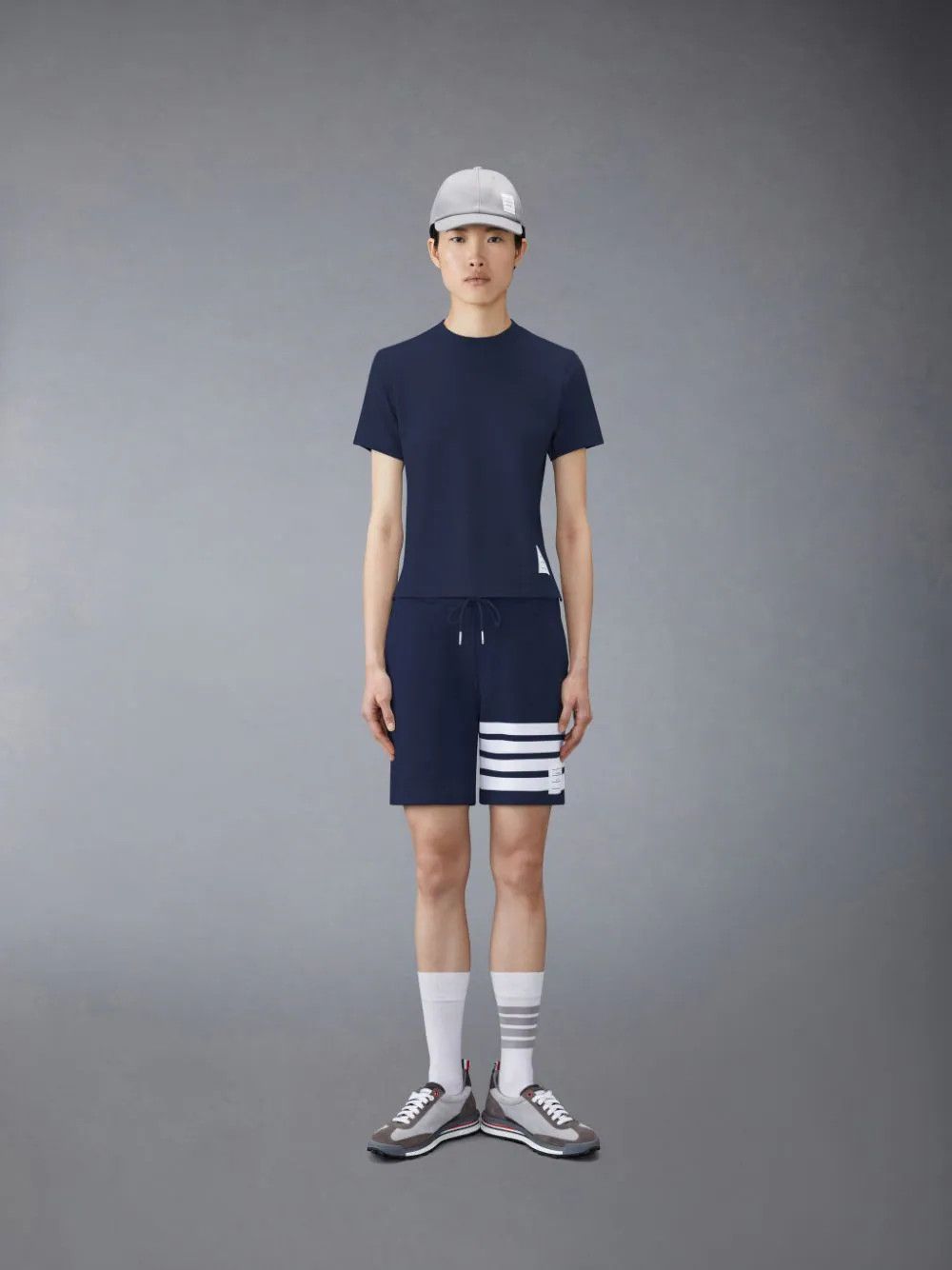 Thom Browne o1s22i1n0924 4-Bar Shorts in Navy Blue Size 30" / US 8 / IT 44 - 4 Thumbnail