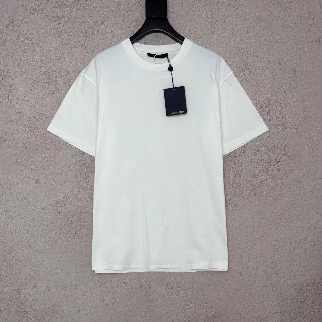 Louis Vuitton LV SS25 Men's Logo Embossed Crewneck Short Sleeve Tee Size US XL / EU 56 / 4 - 1 Thumbnail