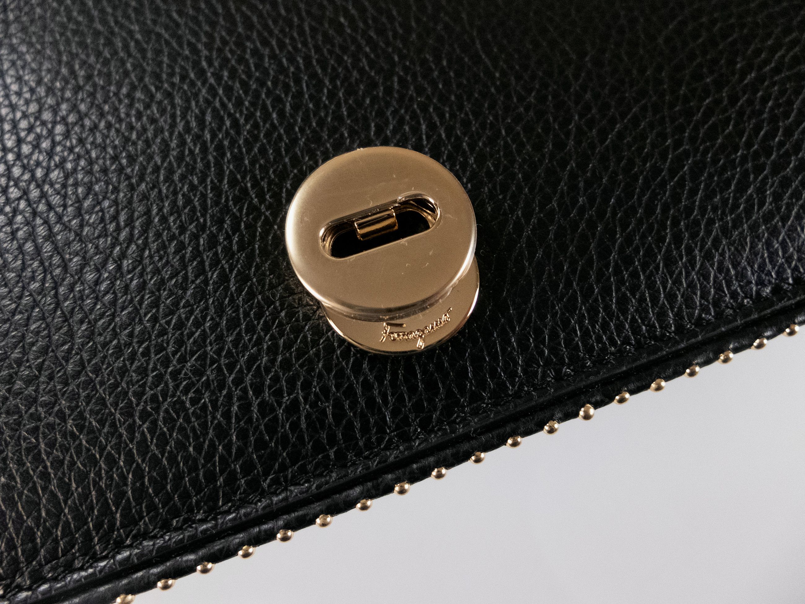 Salvatore Ferragamo SALVATORE FERRAGAMO Vara bow black leather mini shouder bag Size ONE SIZE - 10 Thumbnail