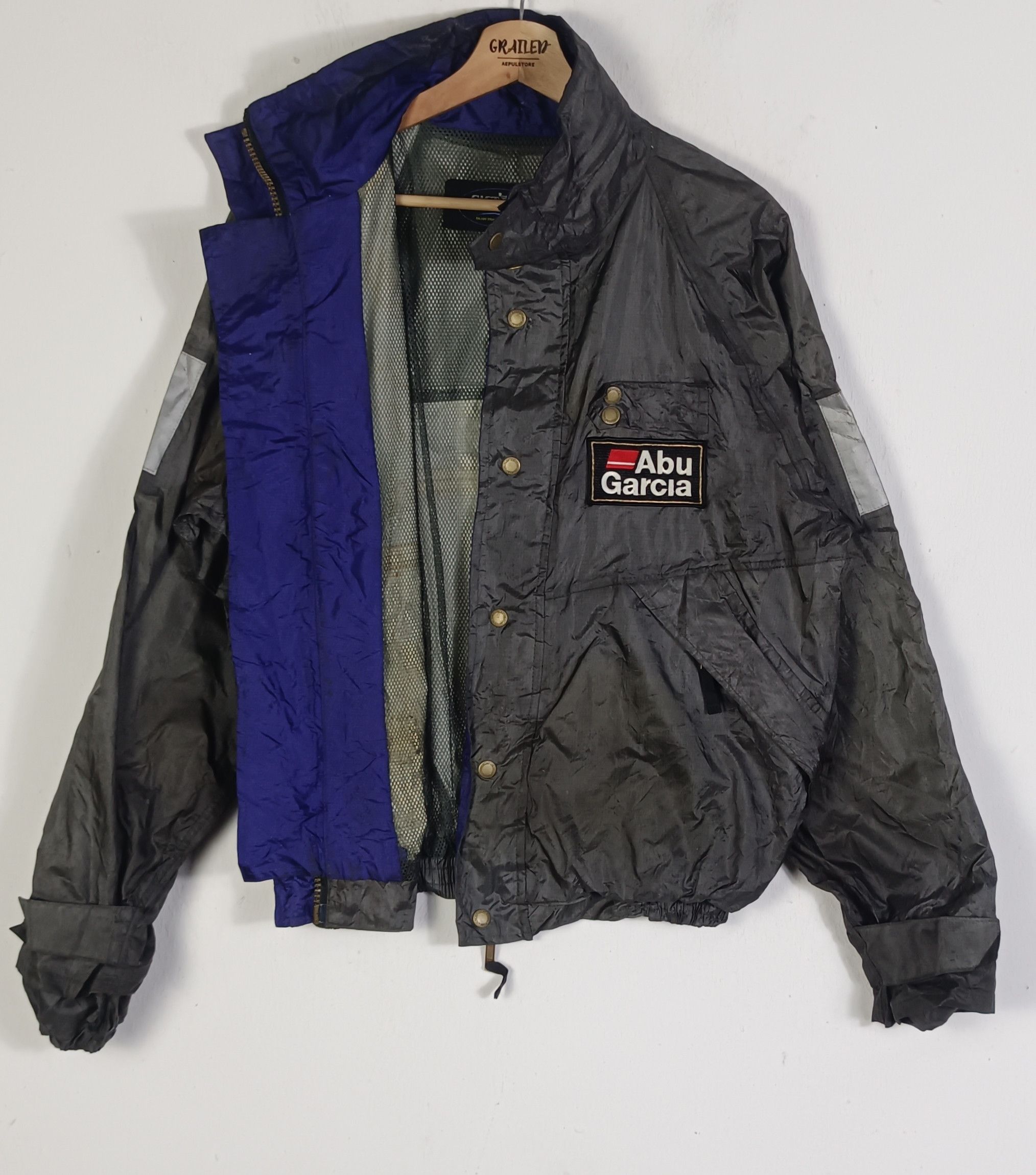 DAIWA Vintage Abu Garcia Casting Bomber Jacket Size US M / EU 48-50 / 2 - 3 Thumbnail