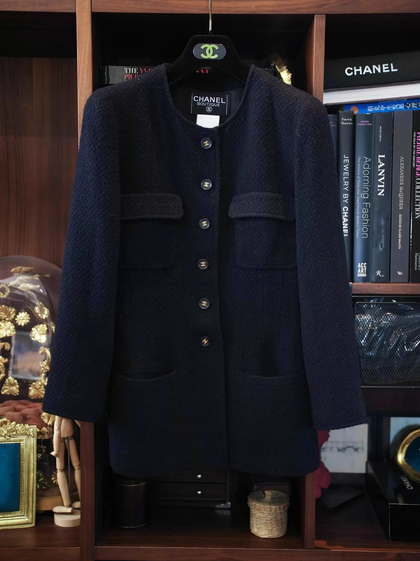 Chanel Chanel 90s Navy Wool 4-Pocket Single-Breasted Blazer Size S / US 4 / IT 40 - 2 Thumbnail