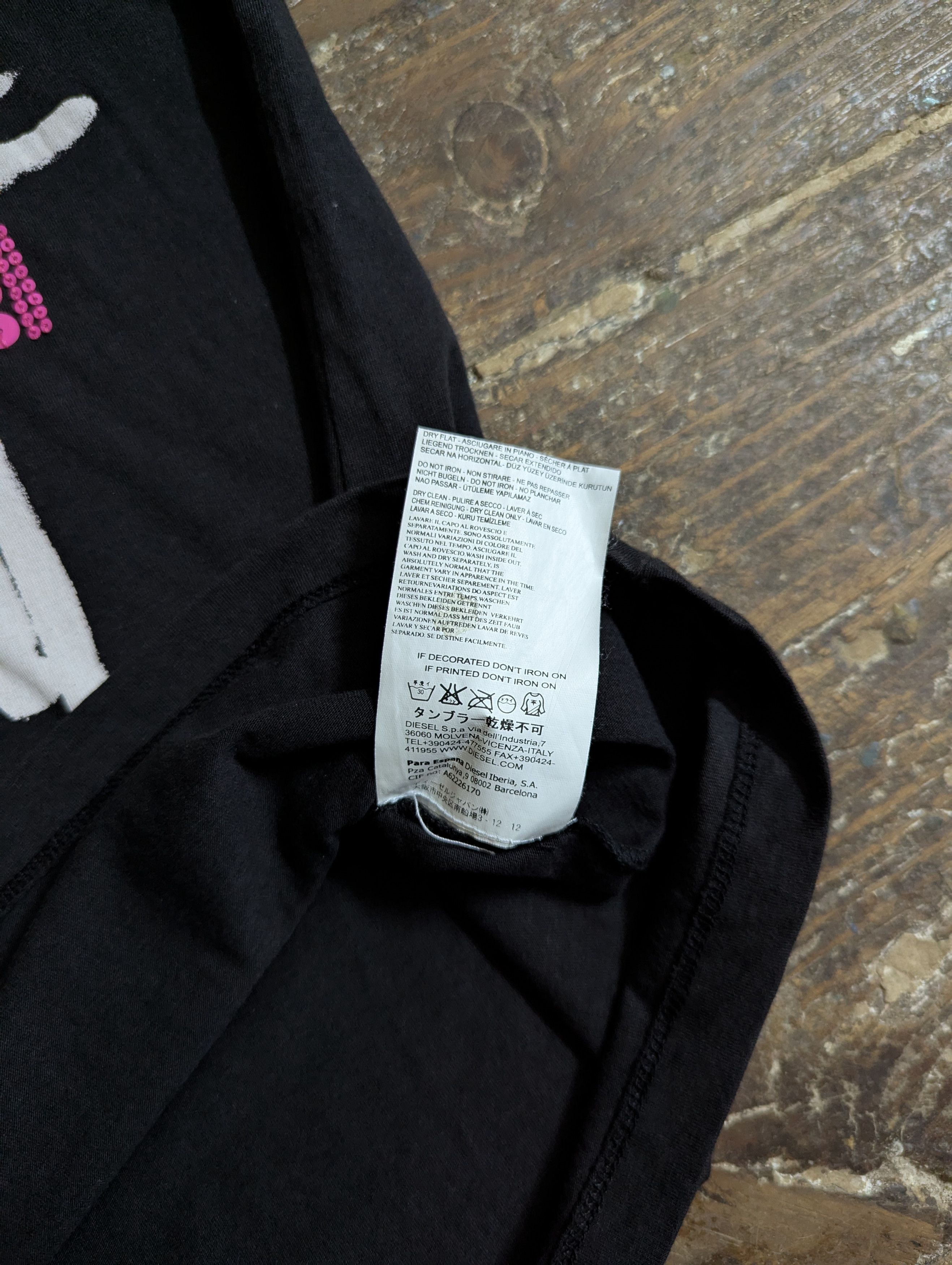 Diesel 00s Diesel Glitter Details Graphic Long T Shirt Top Size S / US 4 / IT 40 - 6 Thumbnail