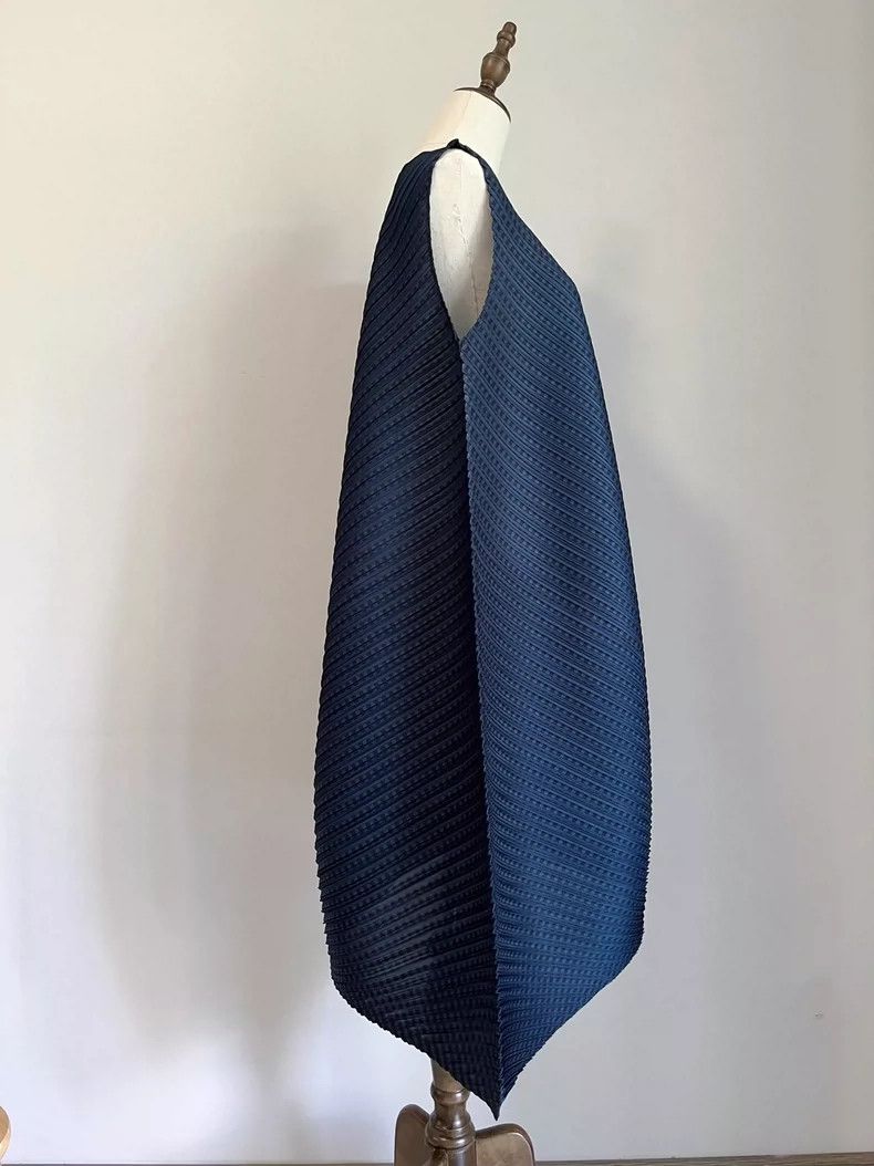 Issey Miyake Issey Miyake Round dress Size L / US 10 / IT 46 - 4 Thumbnail