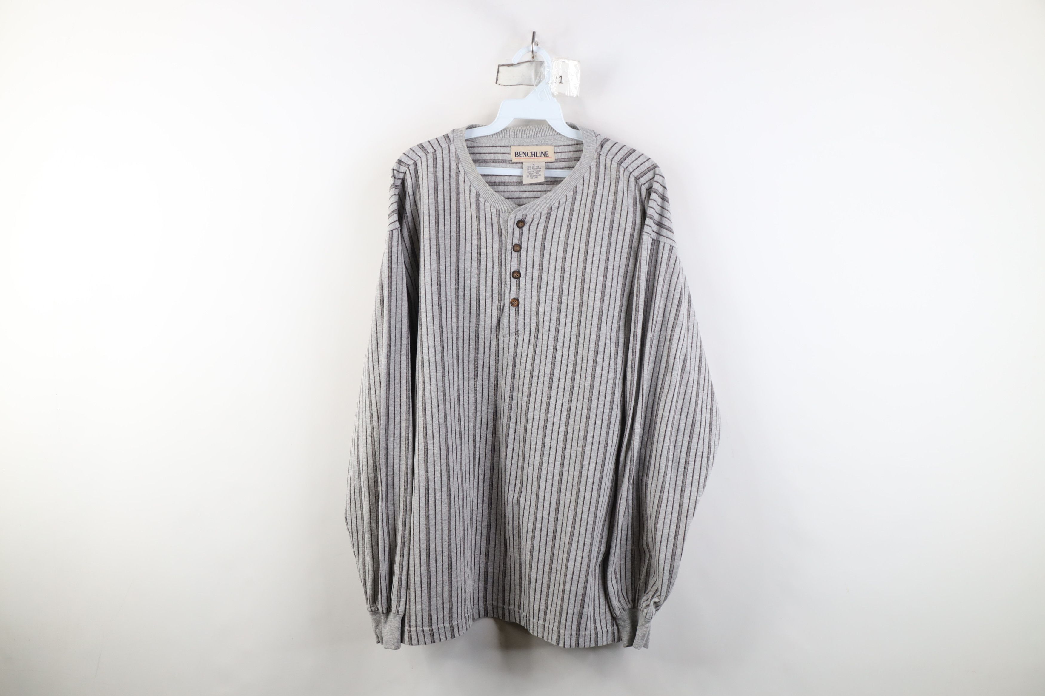 Vintage Vintage 90s Streetwear Block Long Sleeve Henley T-Shirt Size US L / EU 52-54 / 3 - 1 Thumbnail