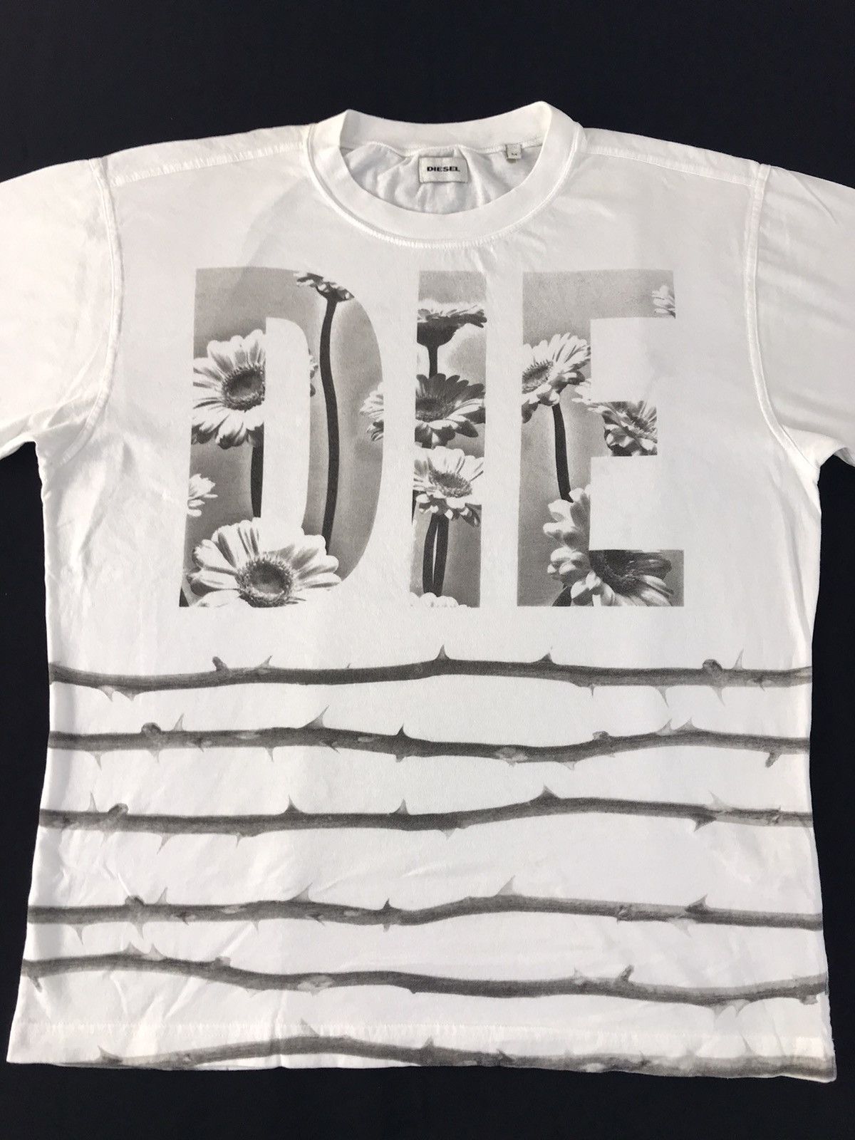 Diesel Hype Diesel Spell Out Floral Art Motif Tee Size US L / EU 52-54 / 3 - 3 Thumbnail