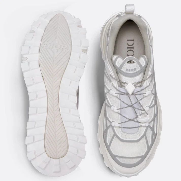 o1w1db10624 B31 Low-Top Sneakers in White Grey