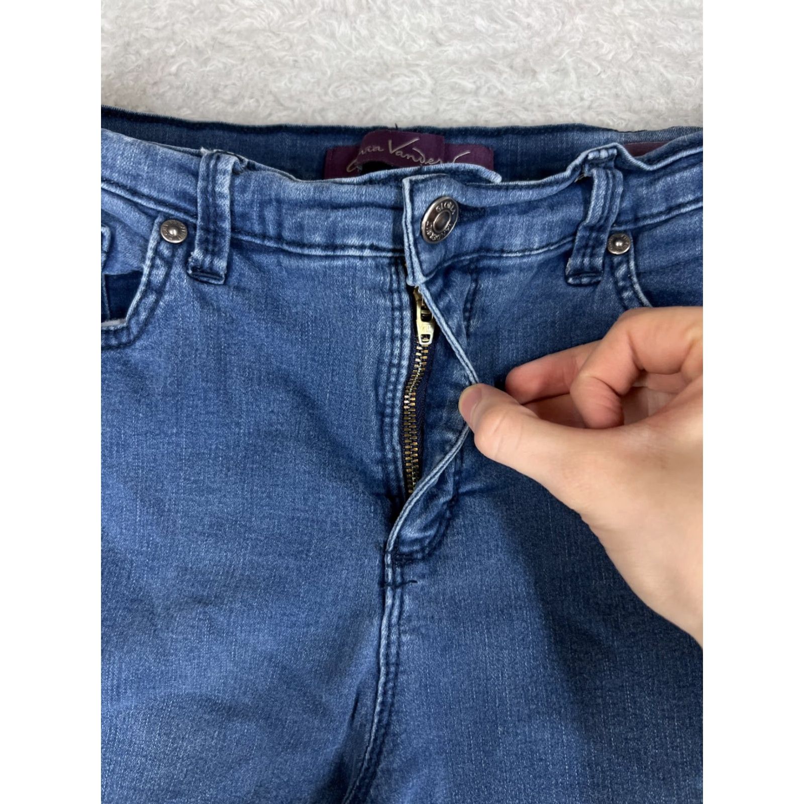 Gloria Vanderbilt Gloria Vanderbilt Jeans Women's 6 Blue Denim Amanda Medium Wash Straight Zip Fly Adult Regular Size 28" / US 6 / IT 42 - 4 Thumbnail