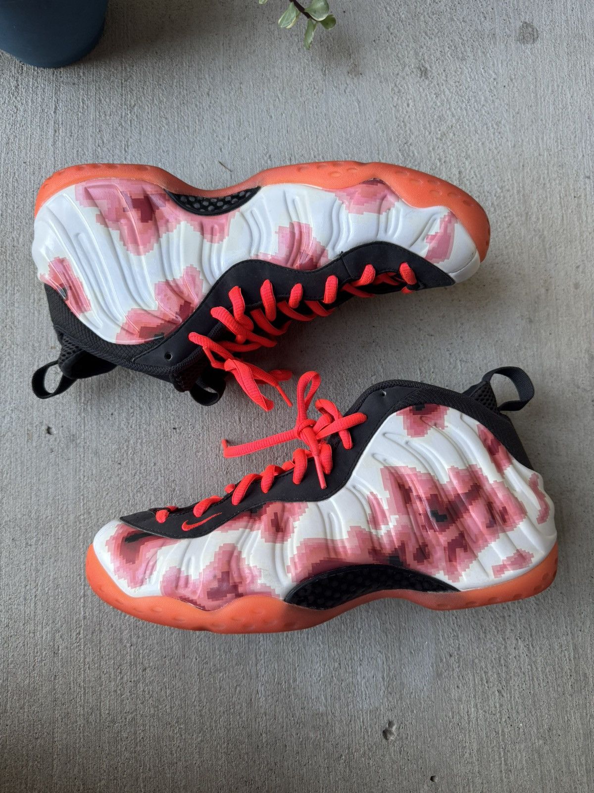 Nike Nike Foamposite “Thermal Map” Size US 11 / EU 44 - 1 Thumbnail