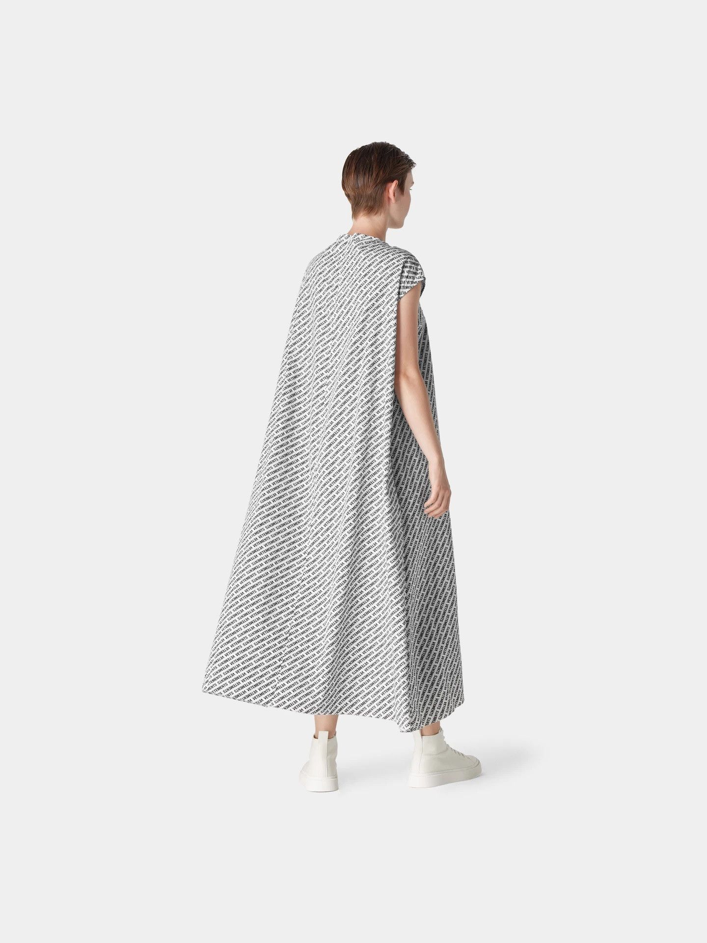 Vetements White All Over Monogram Logo Maxi Dress Size M / US 6-8 / IT 42-44 - 6 Thumbnail