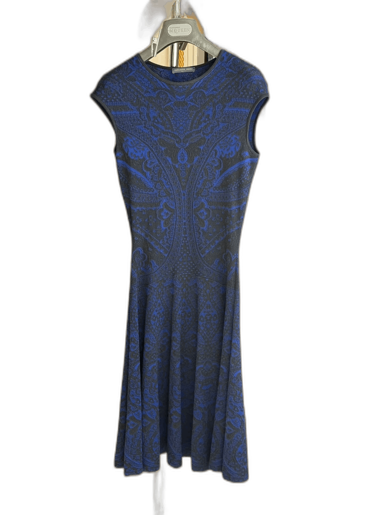 Alexander McQueen Elegant Knitted Dress by Alexander McQueen Size 32" / US 10 / IT 46 - 1 Thumbnail