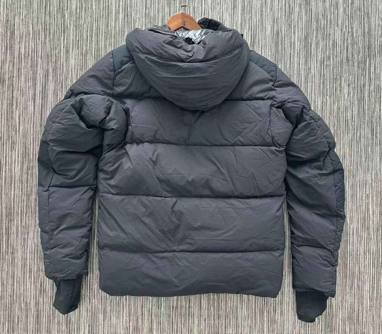 Canada Goose Canada Goose Black Down Jacket Size US M / EU 48-50 / 2 - 2 Thumbnail