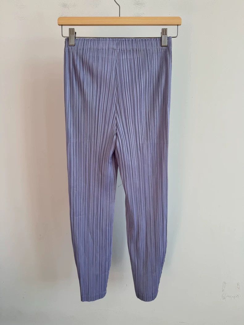 Issey Miyake Issey Miyake size:2 Purple pleated trousers Size 22" - 2 Thumbnail