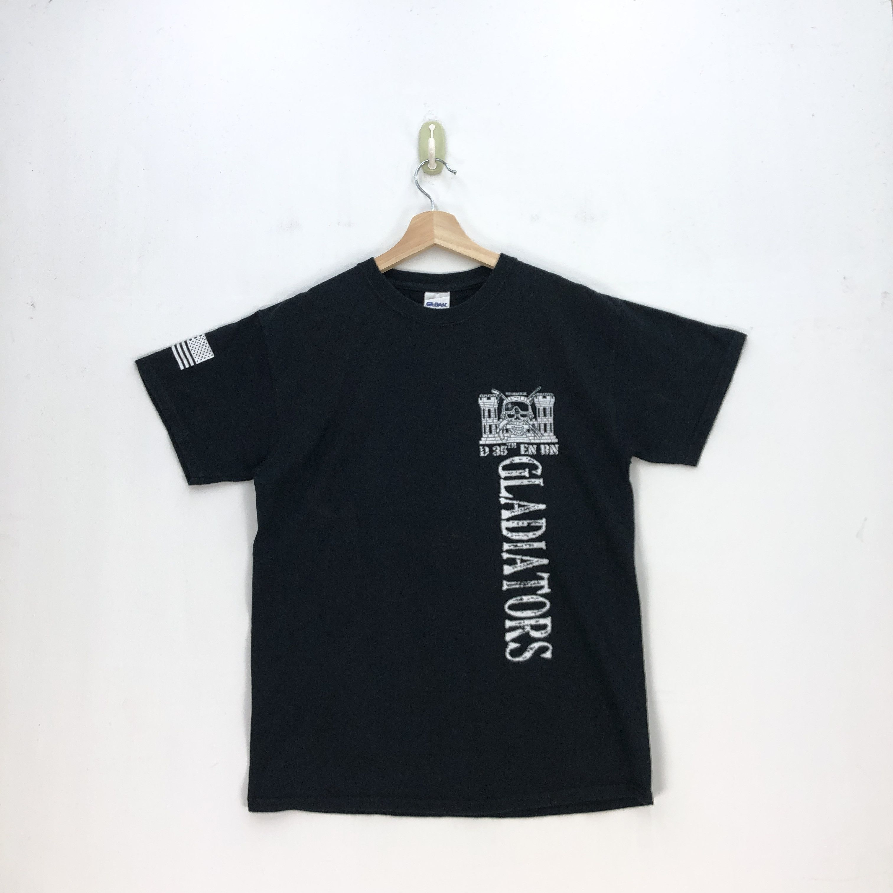 Vintage Vintage Gladiators T Shirt Dessert Gladiators Tour Tee Size US S / EU 44-46 / 1 - 2 Thumbnail