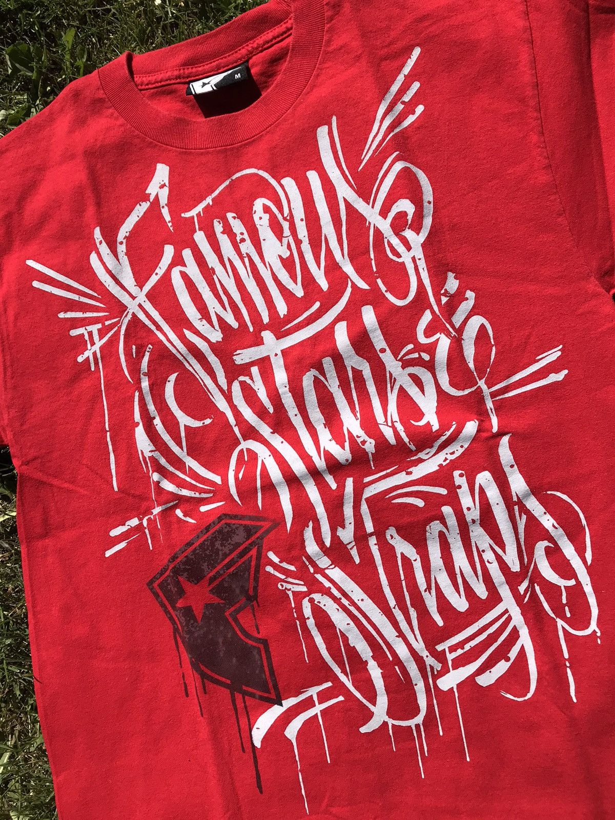 Famous Stars And Straps Famous stars and straps graffiti tee Size US M / EU 48-50 / 2 - 3 Thumbnail