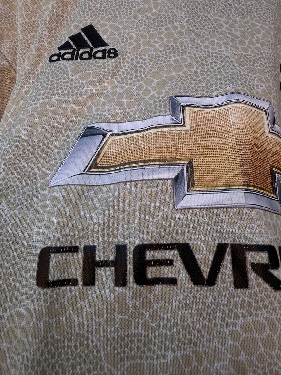 Adidas MANCHESTER UNITED 2019/2020 FOOTBALL SHIRT JERSEY ADIDAS Size US M / EU 48-50 / 2 - 4 Thumbnail