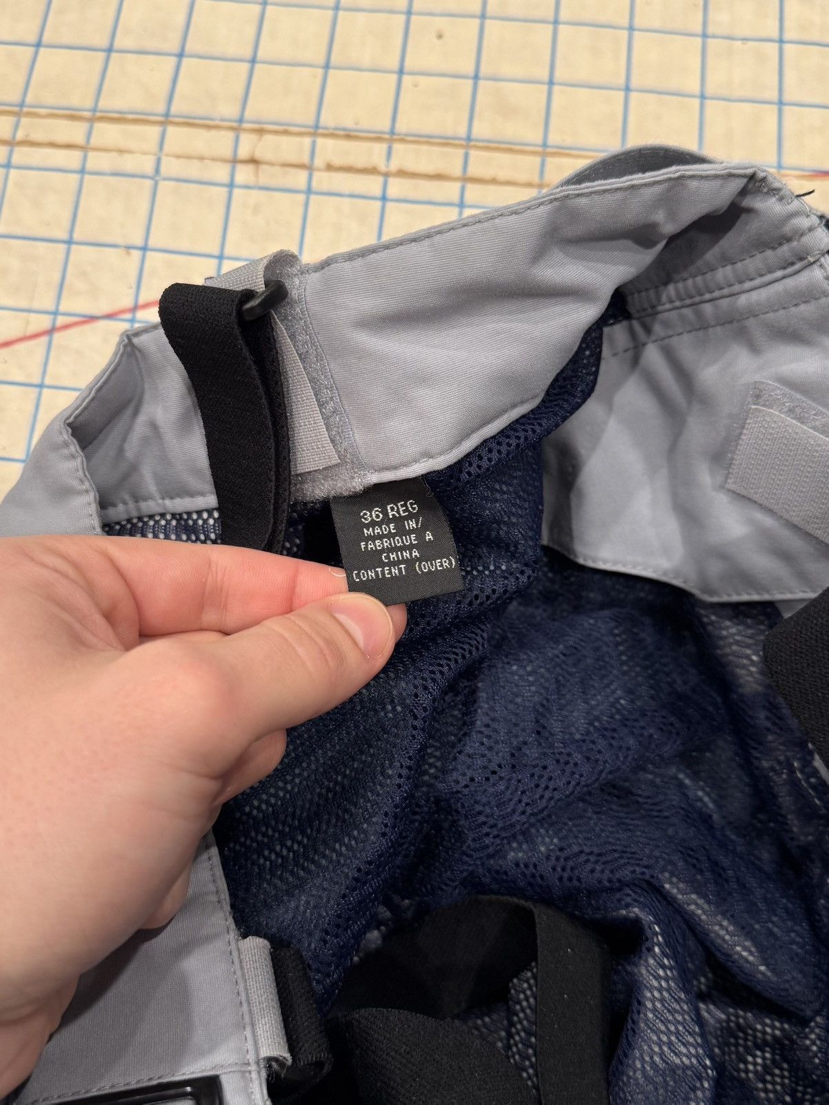 Patagonia Vintage Patagonia Ski Snow Pants Light Grey Men Size 36 F00 Size US 36 / EU 52 - 11 Thumbnail