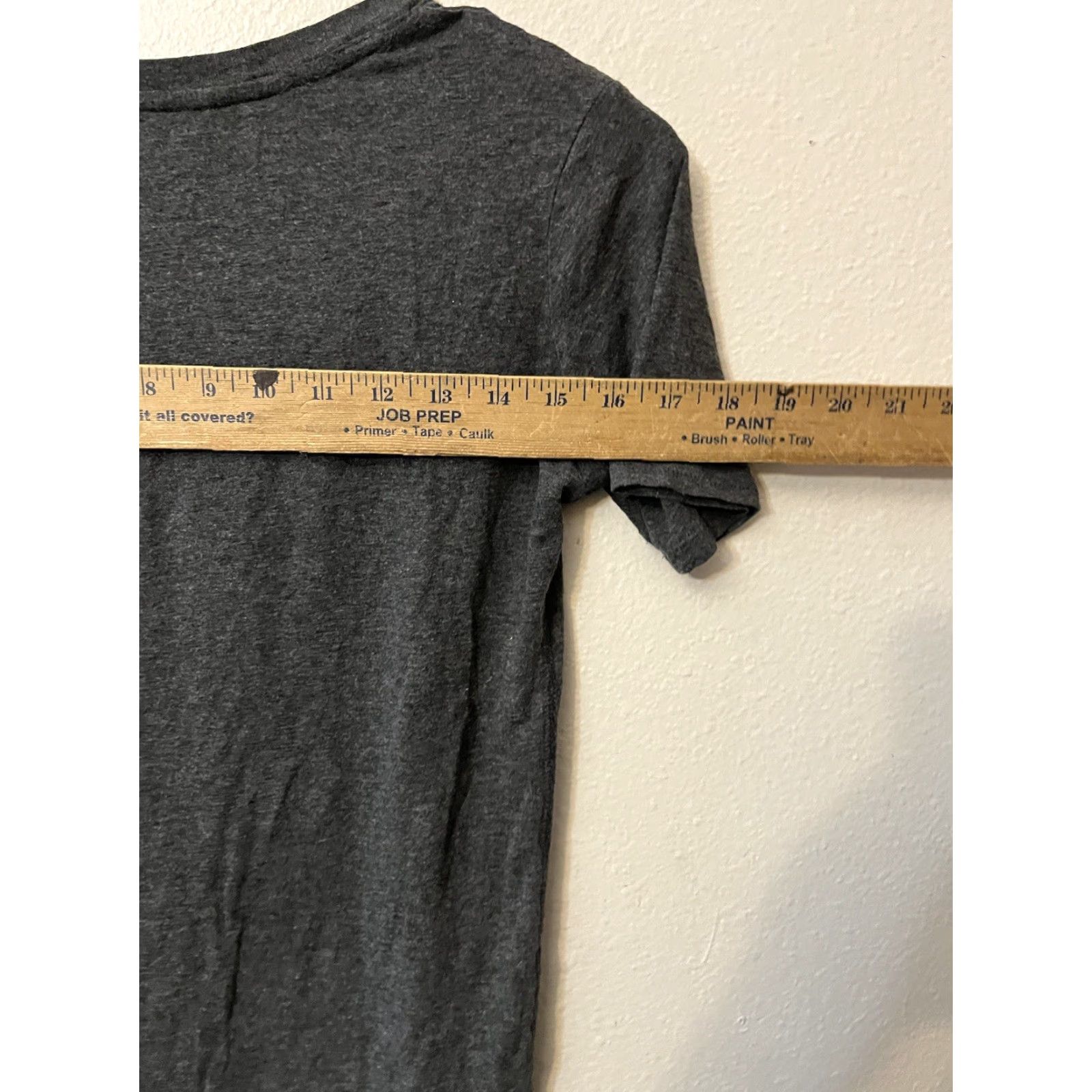 Vintage VINTAGE Aero Aeropostale T-Shirt Gray Crew Neck Short Sleeve Women S Small Graphic Logo 90s Mens Womens Size S / US 4 / IT 40 - 5 Thumbnail