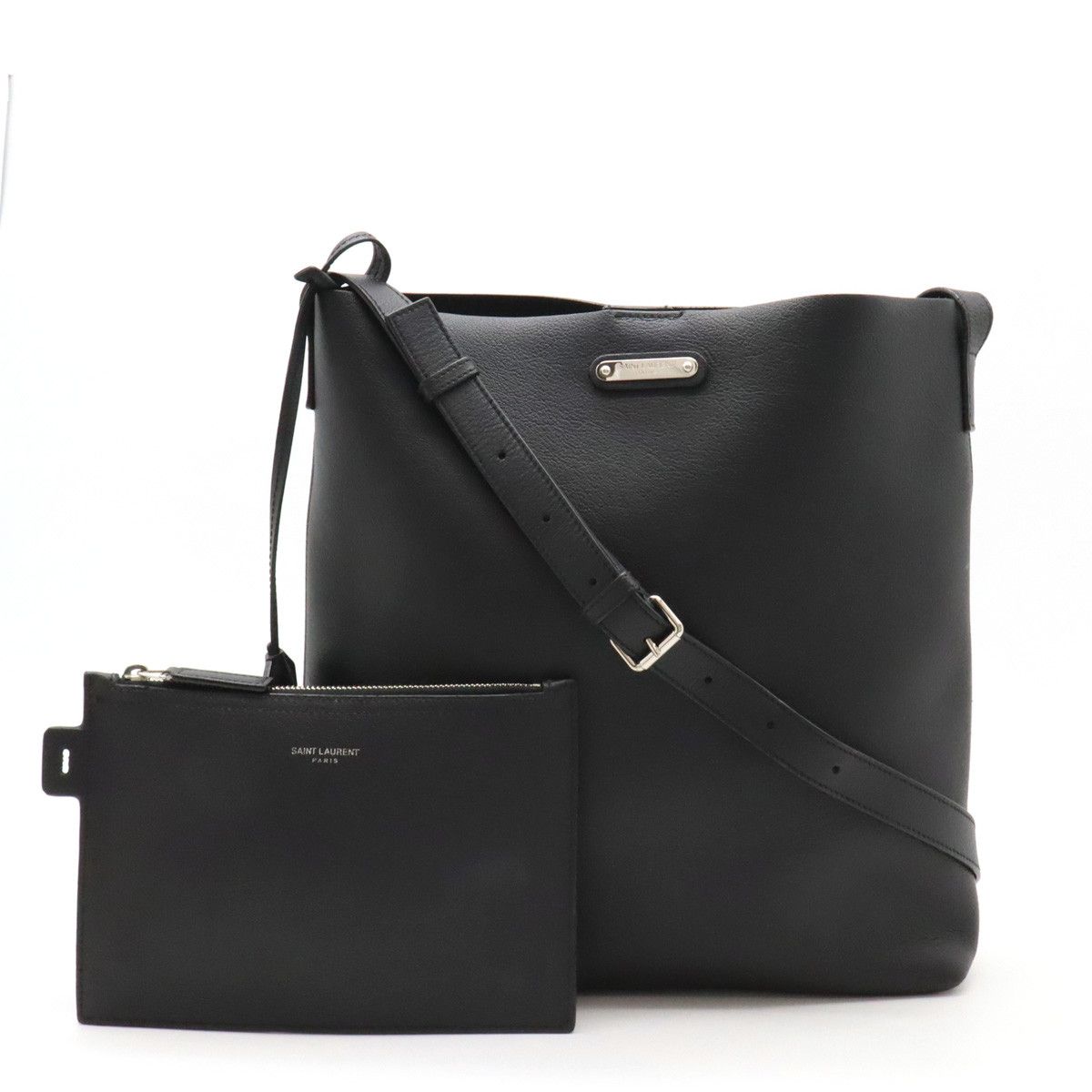 Yves Saint Laurent Yves Saint Laurent Yves Saint Laurent YSL Bold Leather Crossbody Messenger Bag 503988 Leather Crossbody Bag 503988 in Very Good Condition Size ONE SIZE - 1 Thumbnail