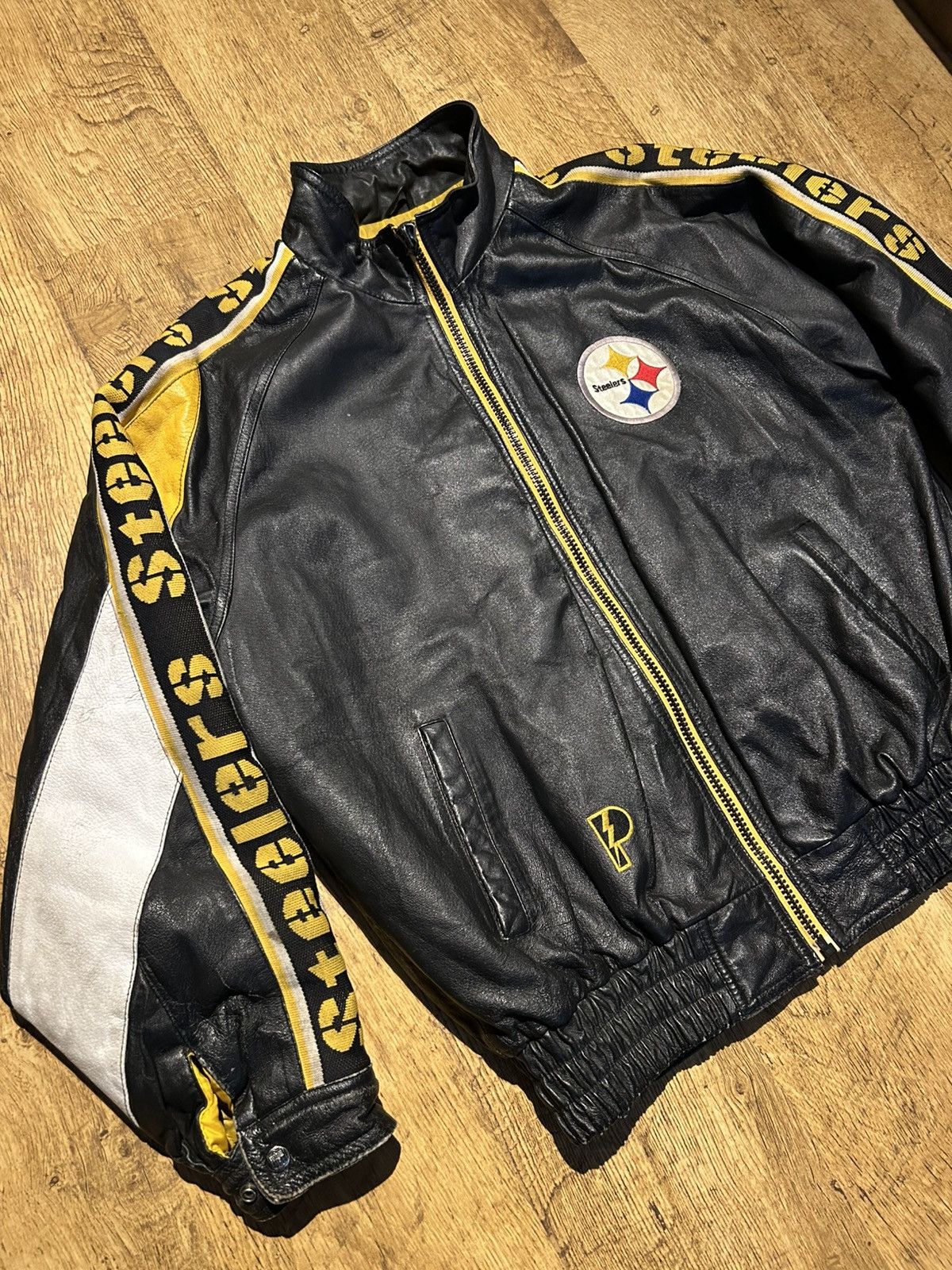Pro Player Vintage Pittsburgh Steelers Leather Jacket by Pro Player NFL Size US L / EU 52-54 / 3 - 3 Thumbnail