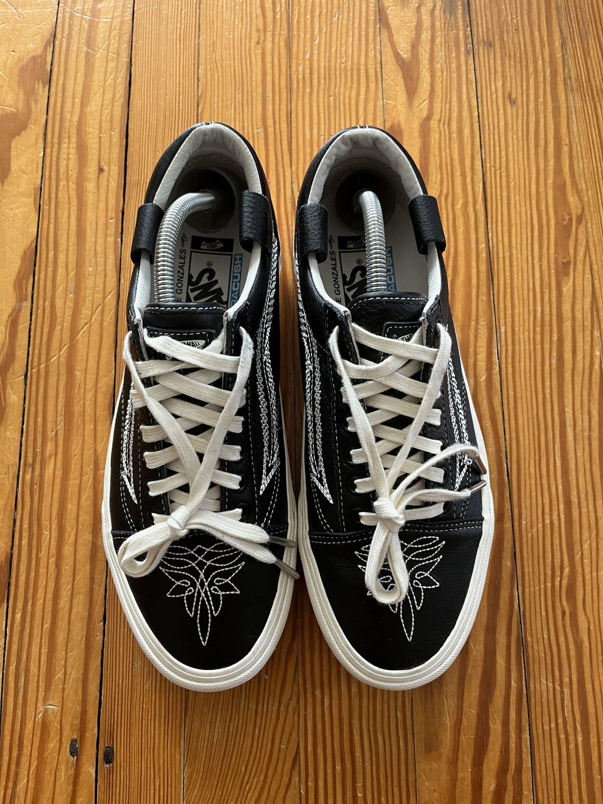 Vans Vans Shane Gonzales Vault Old Skool Leather Black Hard Alice Size US 9.5 / EU 42-43 - 2 Thumbnail