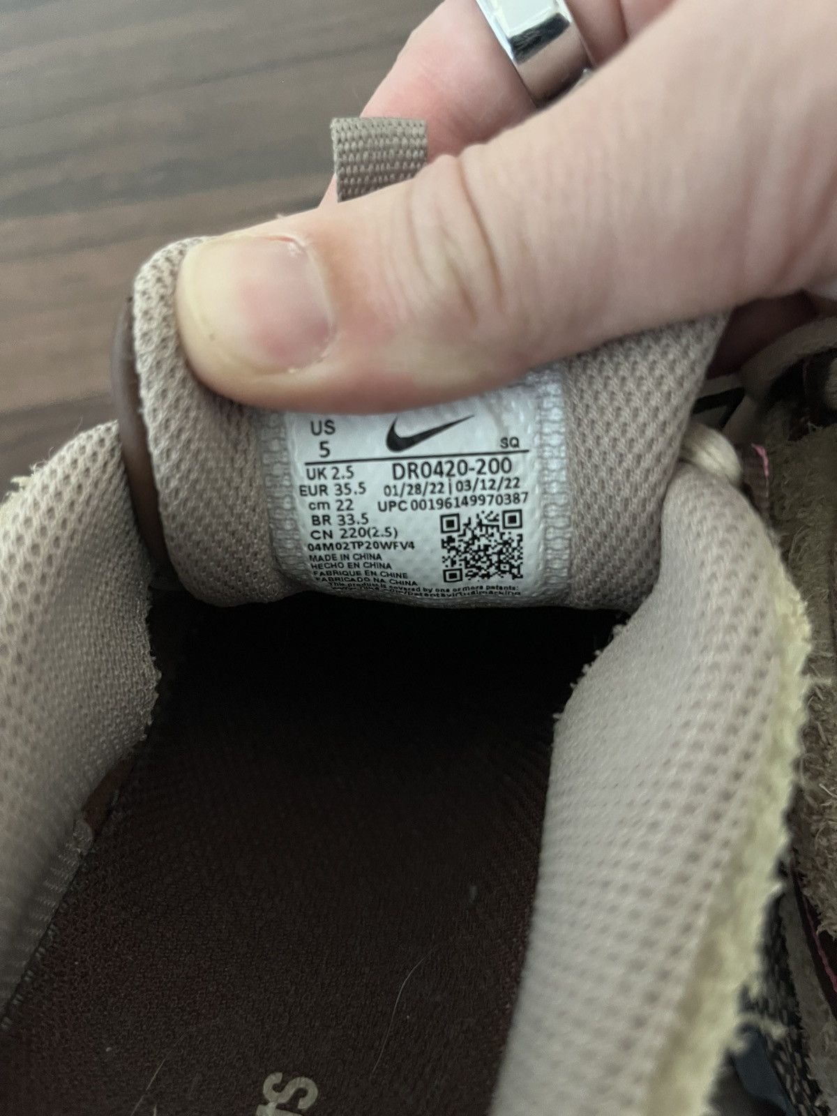 Jacquemus × Nike Nike Air Humara LX Jacquemus Ale Brown Gold (Women's) Size US 5 / IT 35 - 5 Thumbnail