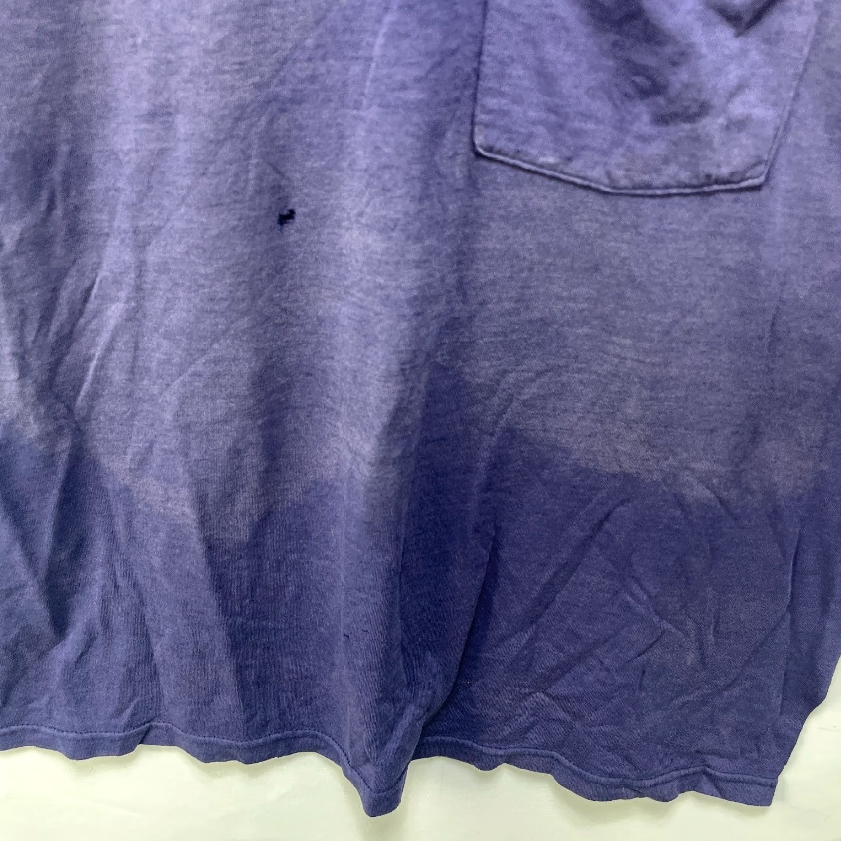 Fruit Of The Loom VINTAGE 90s Sun faded Fruit of the Loom T Shirt L Navy Blue Mens Shirt Size US L / EU 52-54 / 3 - 5 Thumbnail