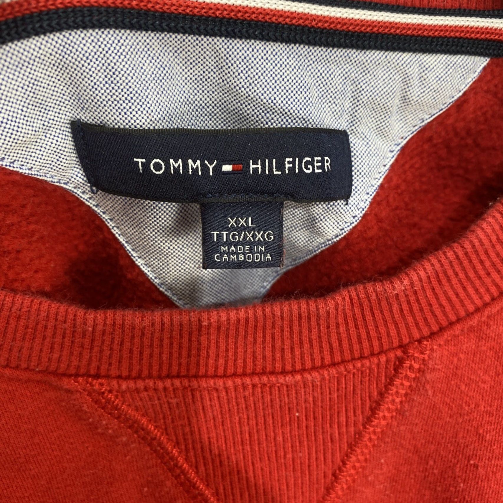 Tommy Hilfiger VINTAGE Tommy Hilfiger Sweatshirt Pullover Crewneck 2XL Red Spellout Mens Regular XXL Knit Cotton Blend Polyester Logo 90s Winter Fall Spring Size US XXL / EU 58 / 5 - 6 Thumbnail